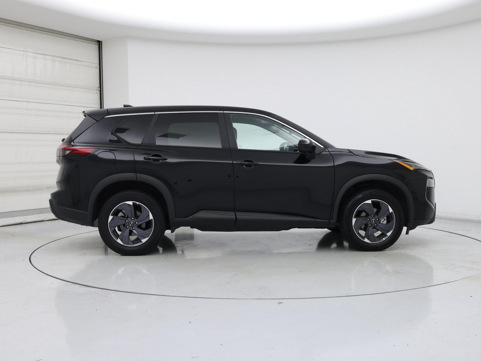 2025 Nissan Rogue SV - Photo 8