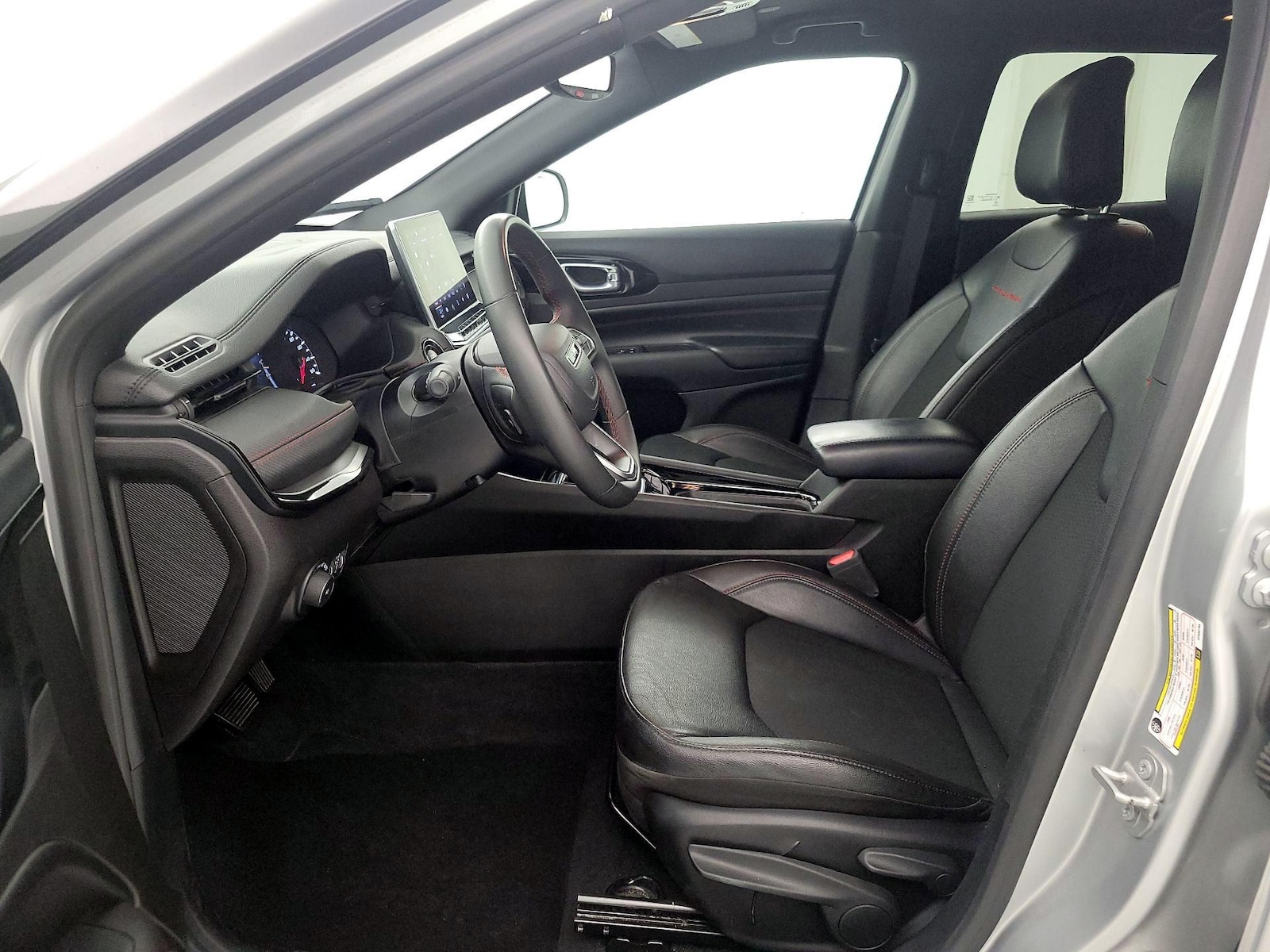 2025 Jeep Compass Trailhawk - Photo 12