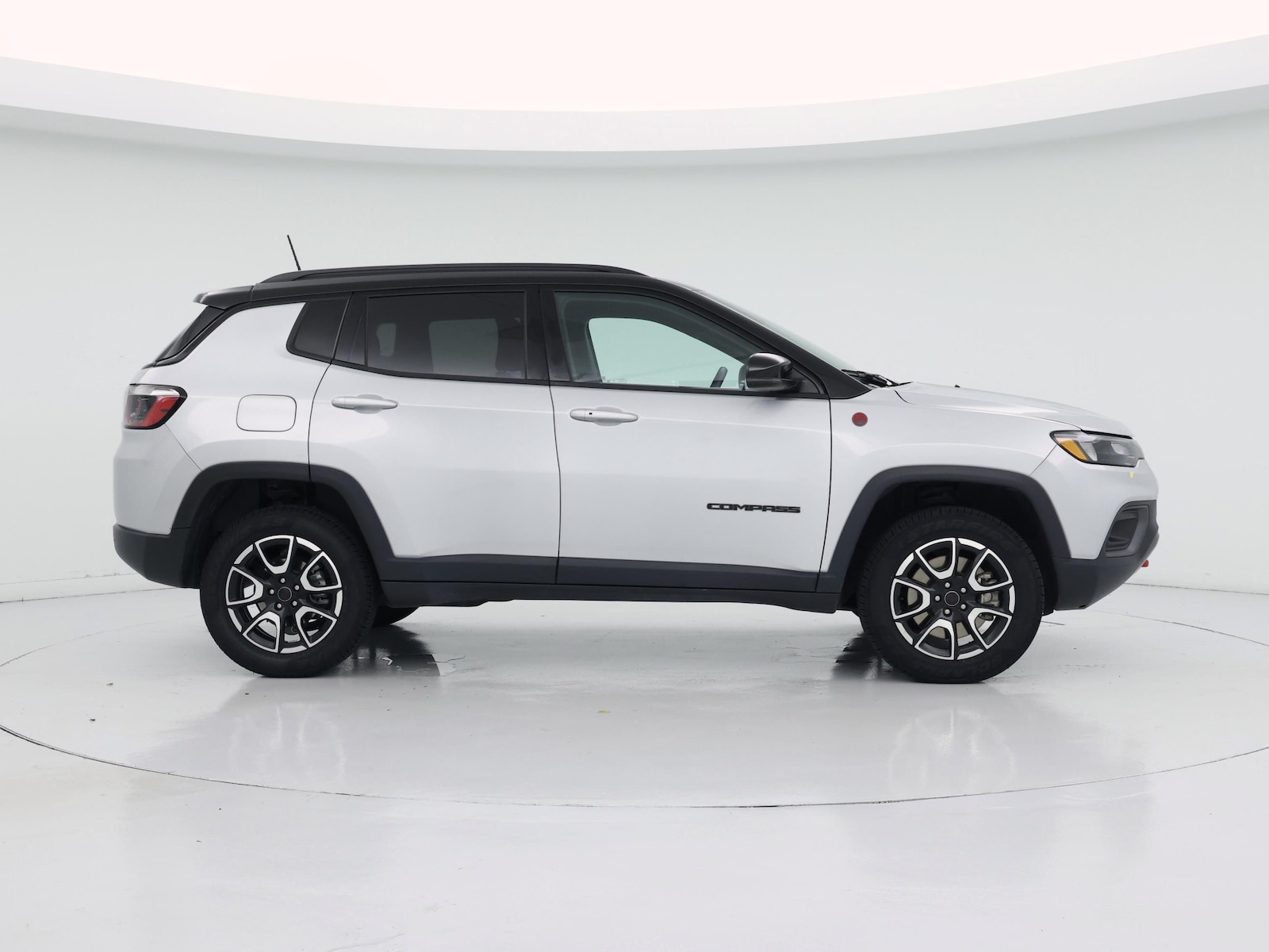 2025 Jeep Compass Trailhawk - Photo 8
