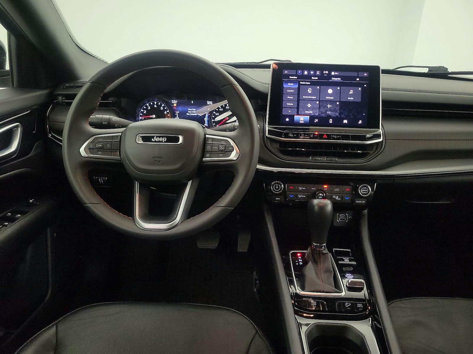 2025 Jeep Compass Trailhawk - Photo 11
