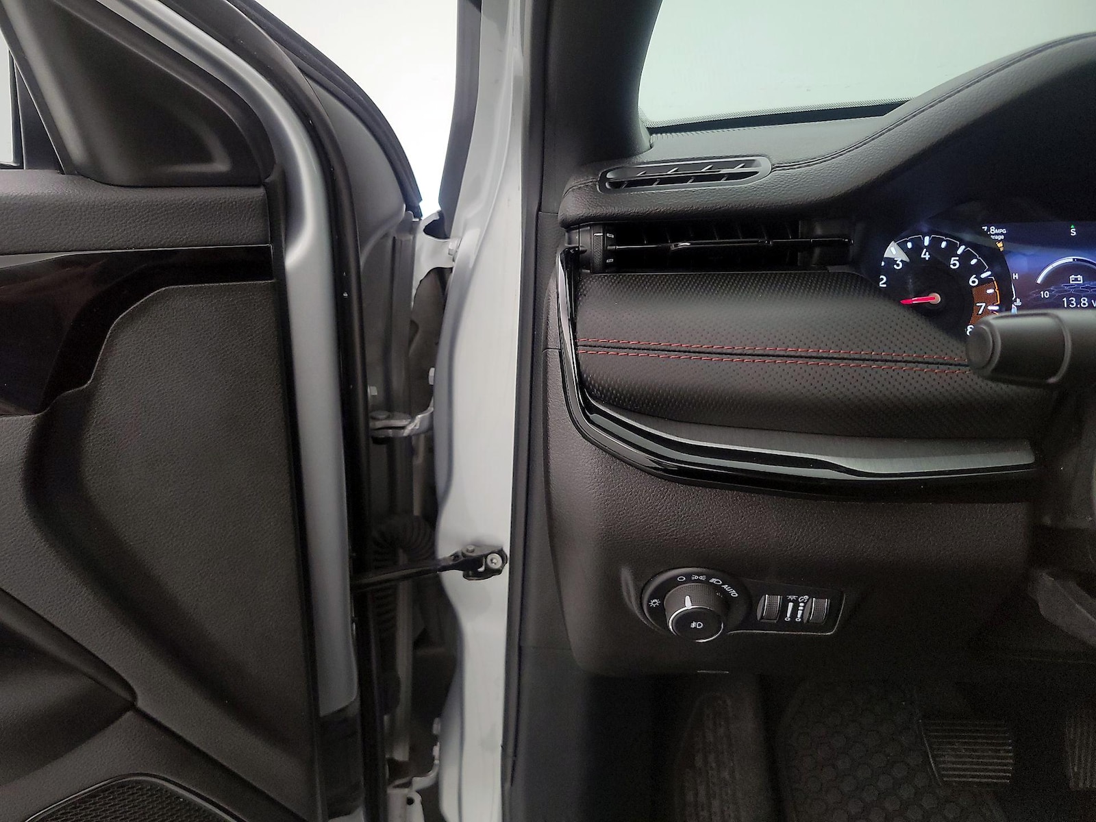 2025 Jeep Compass Trailhawk - Photo 14