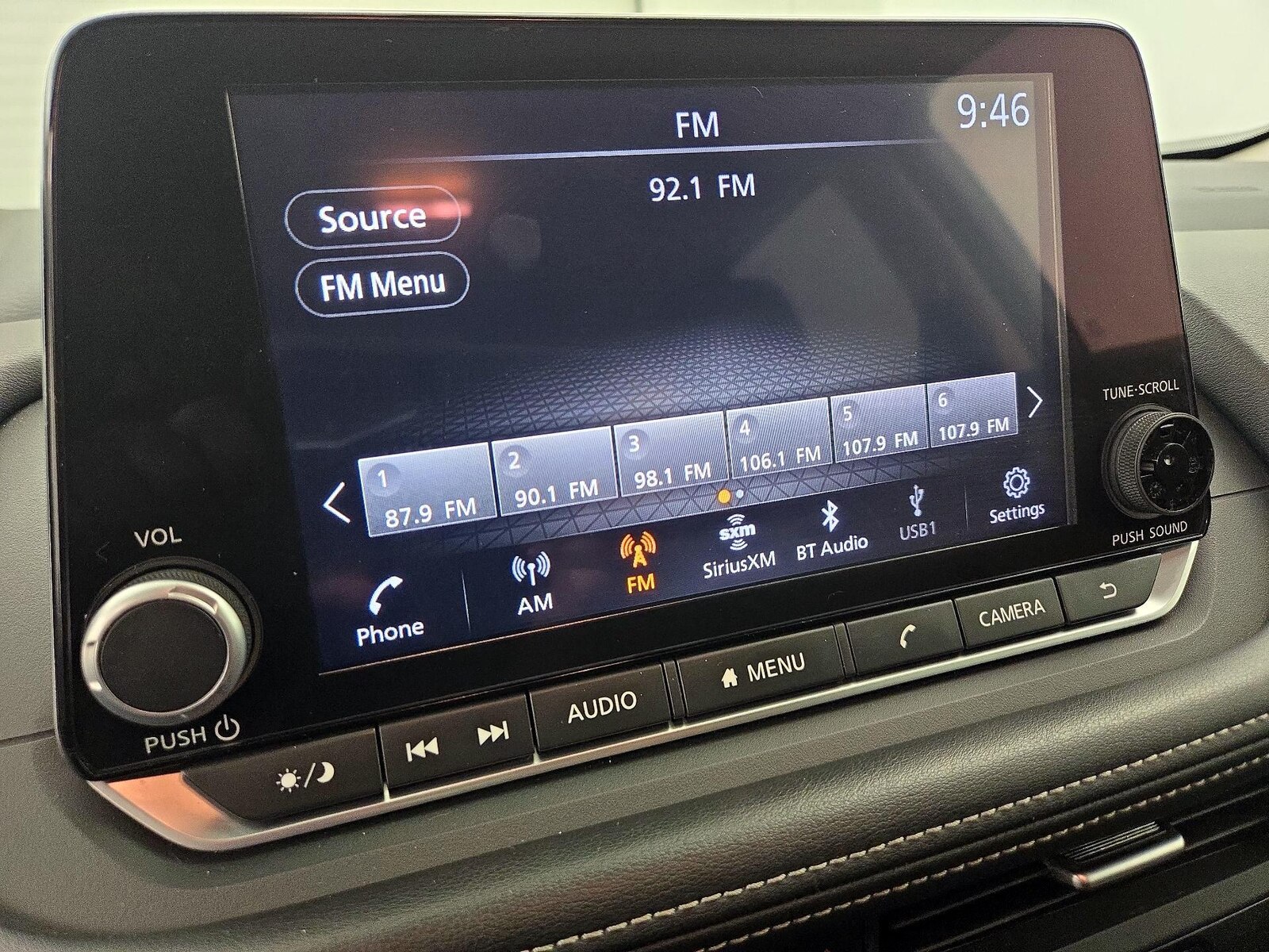 2025 Nissan Rogue SV - Photo 16