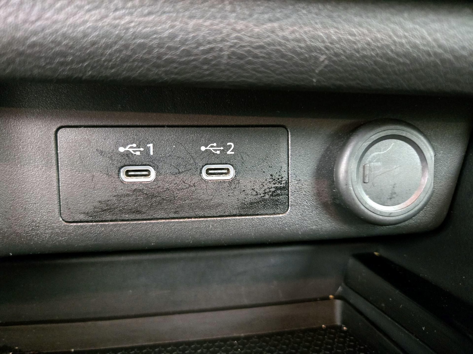 2025 Nissan Rogue SV - Photo 19