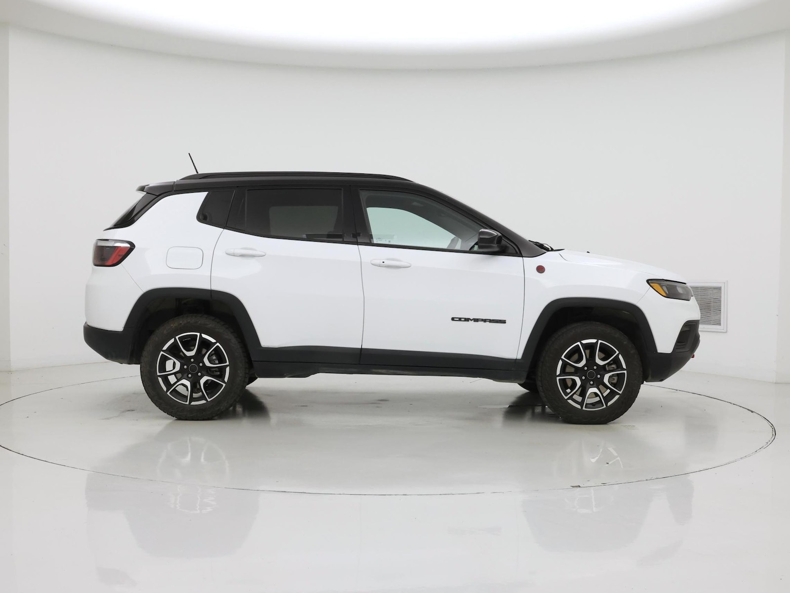 2025 Jeep Compass Trailhawk - Photo 8