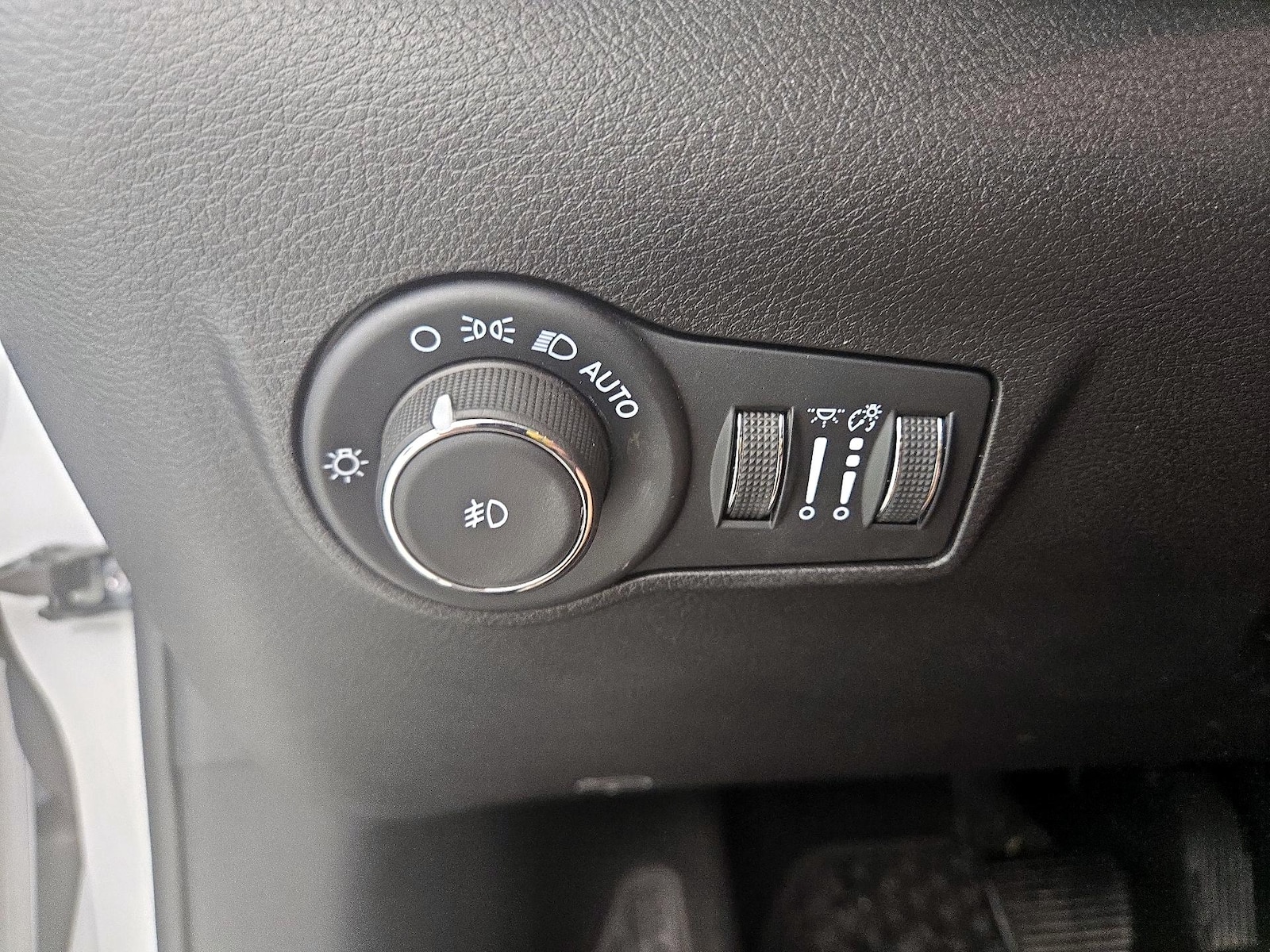 2025 Jeep Compass Trailhawk - Photo 14