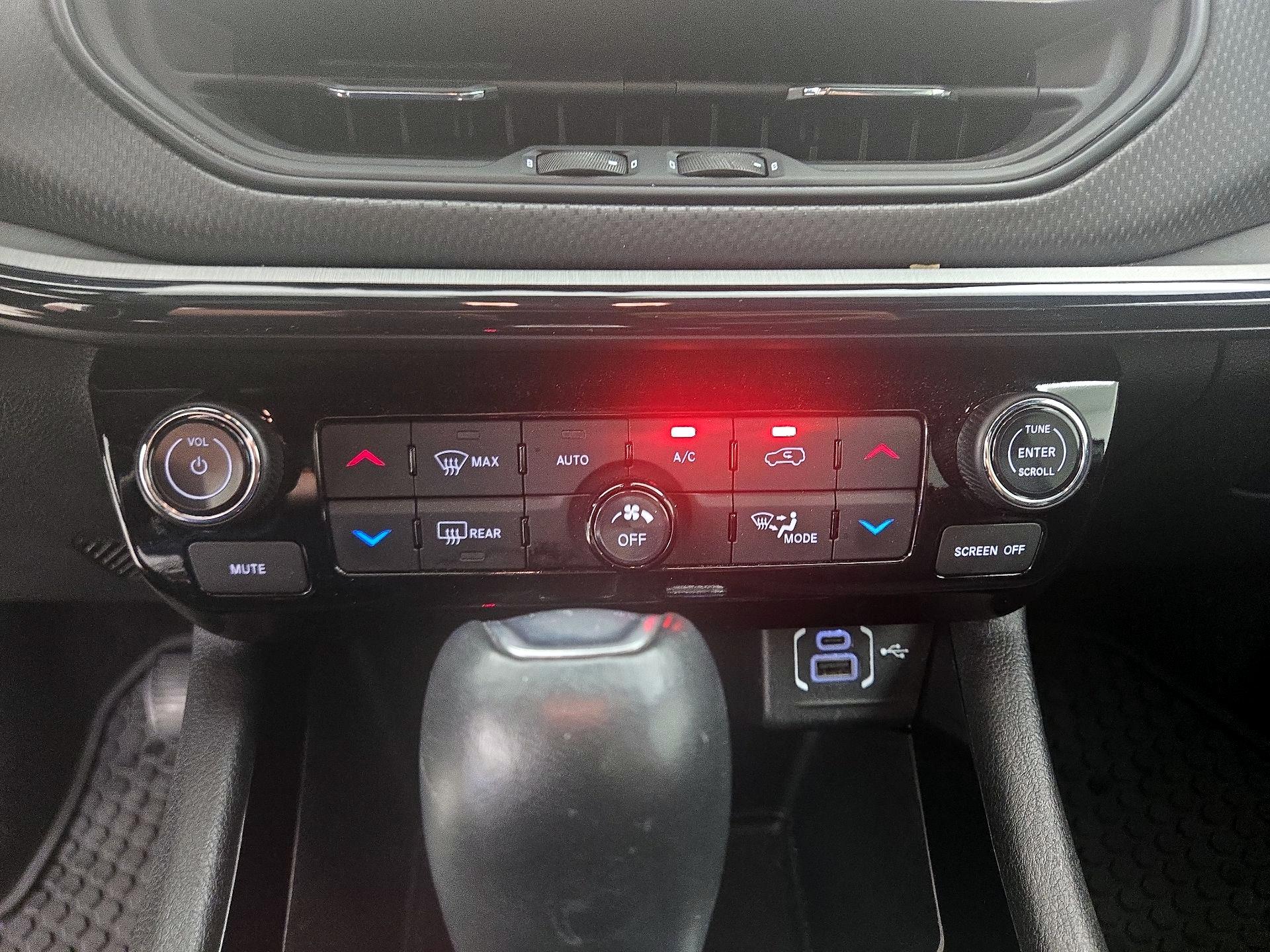 Thumbnail: 2025 Jeep Compass - 16