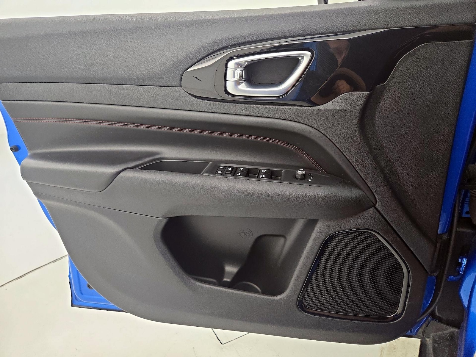 2025 Jeep Compass Trailhawk - Photo 13