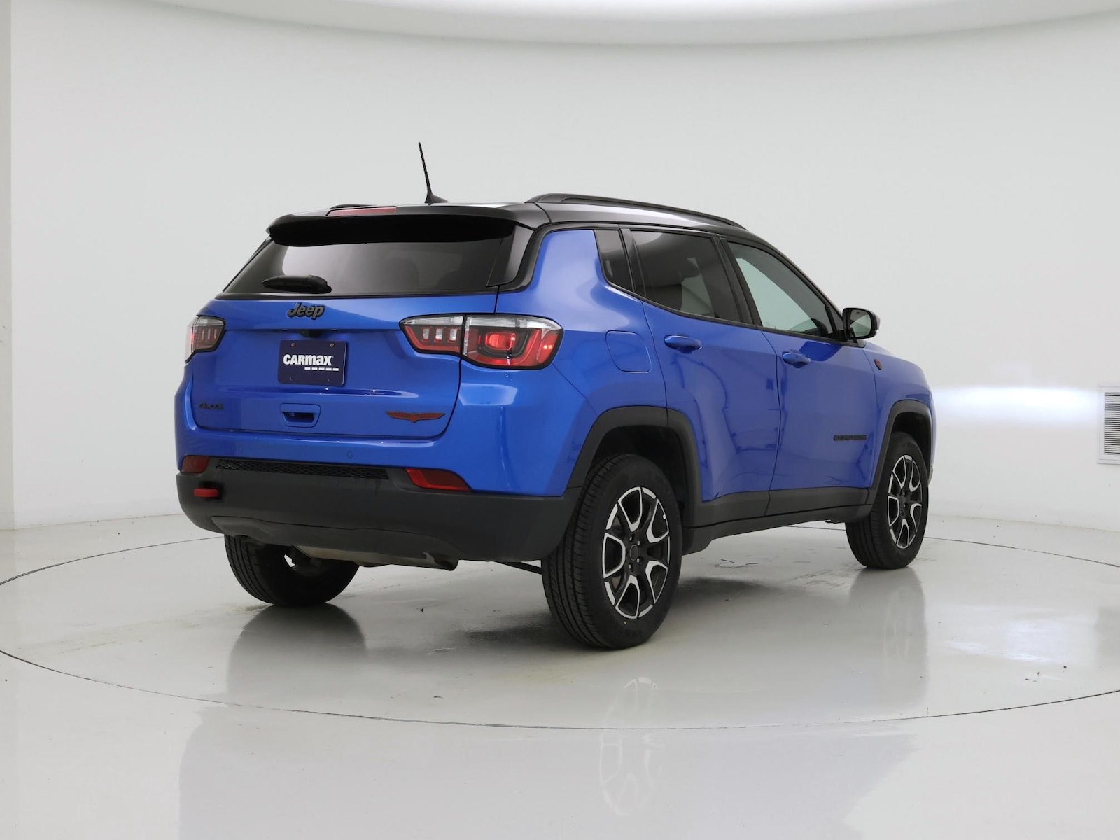 2025 Jeep Compass Trailhawk - Photo 9