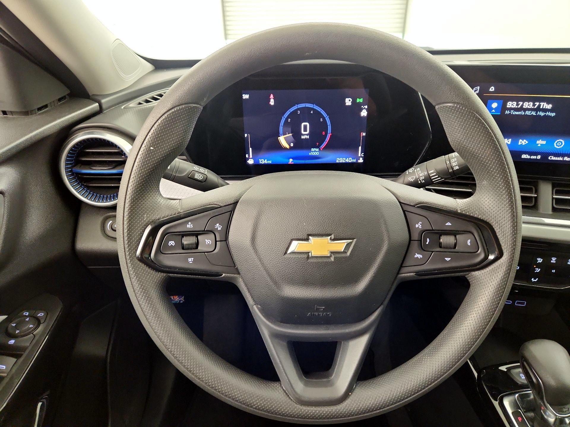 Thumbnail: 2025 Chevrolet Trax - 10