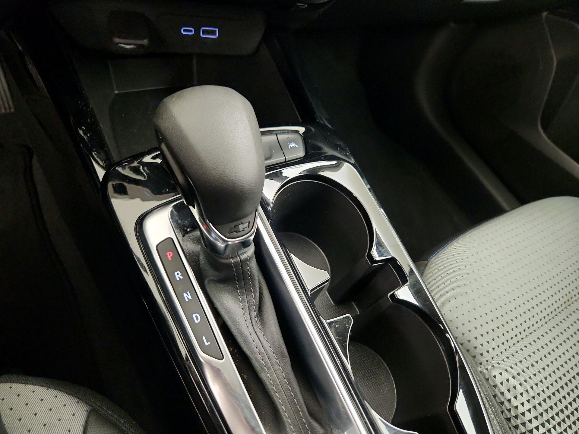 Thumbnail: 2025 Chevrolet Trax - 17