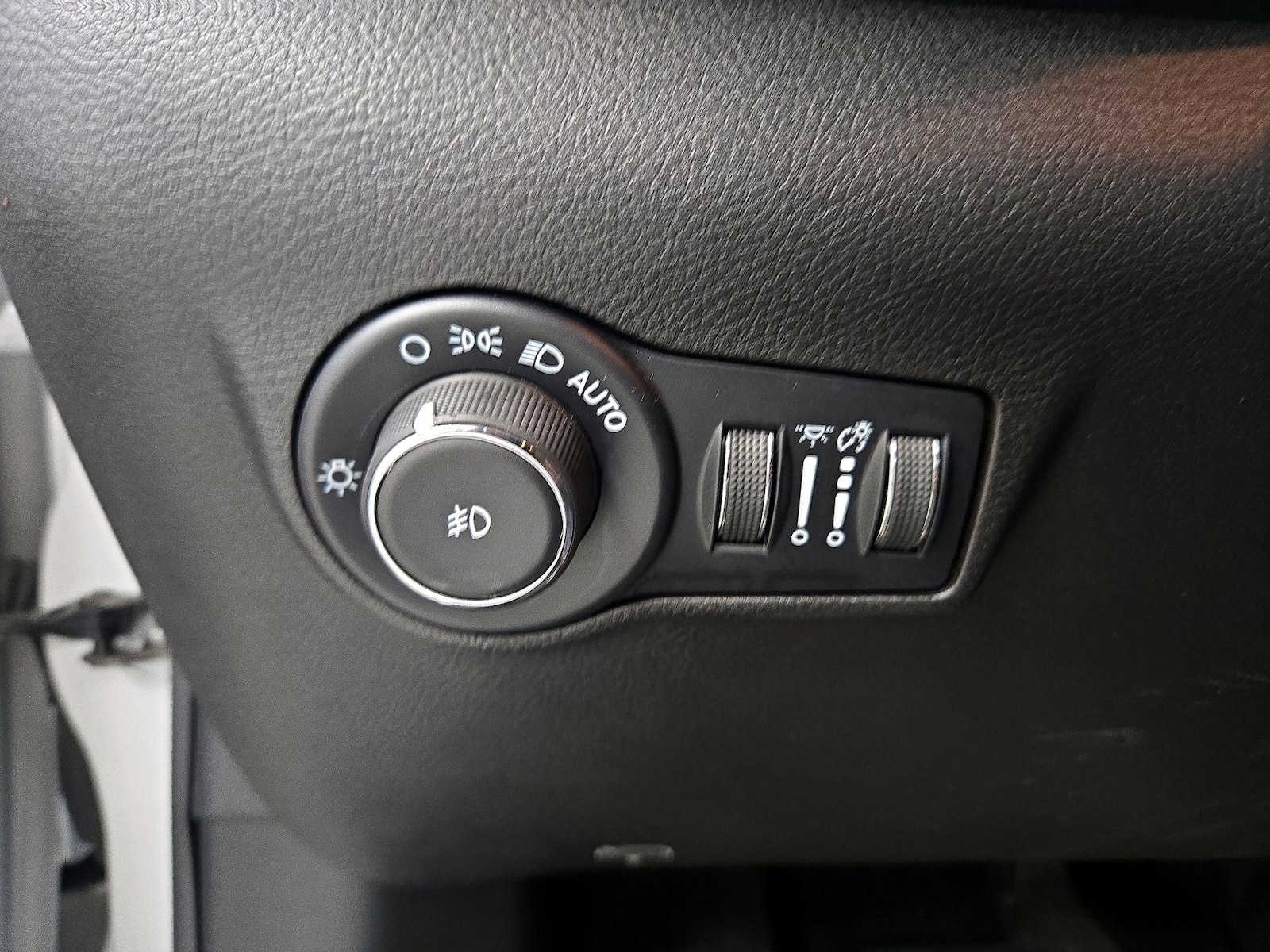 2025 Jeep Compass Trailhawk - Photo 14