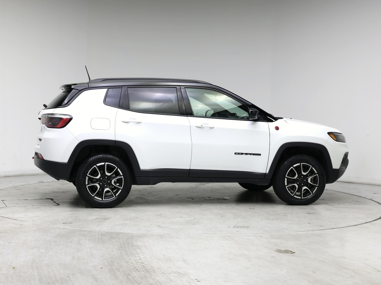 2025 Jeep Compass Trailhawk - Photo 8