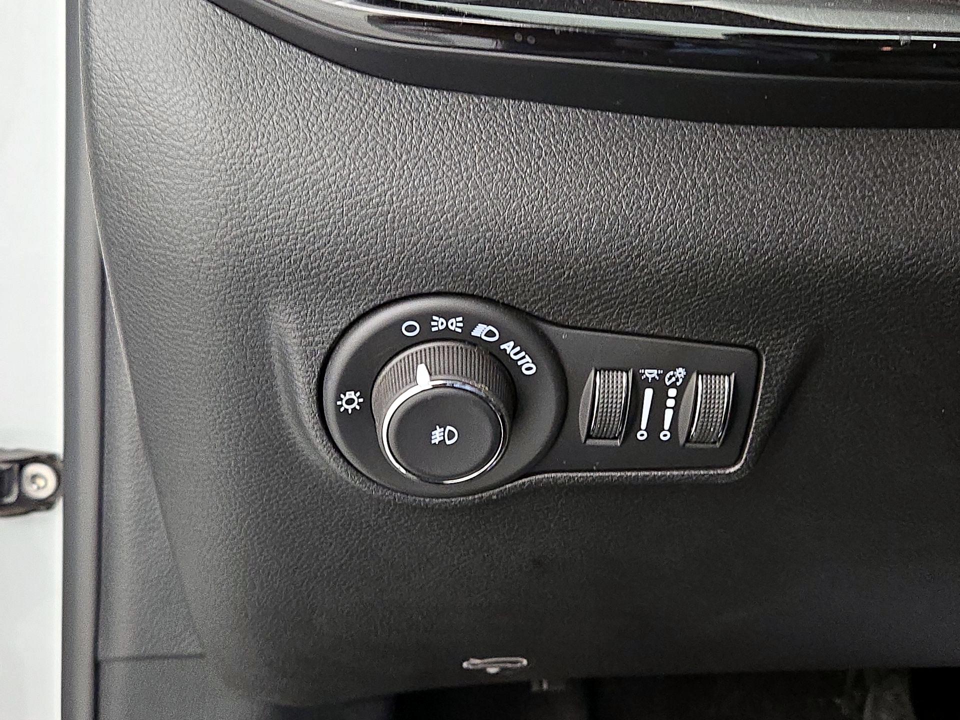 Thumbnail: 2025 Jeep Compass - 13