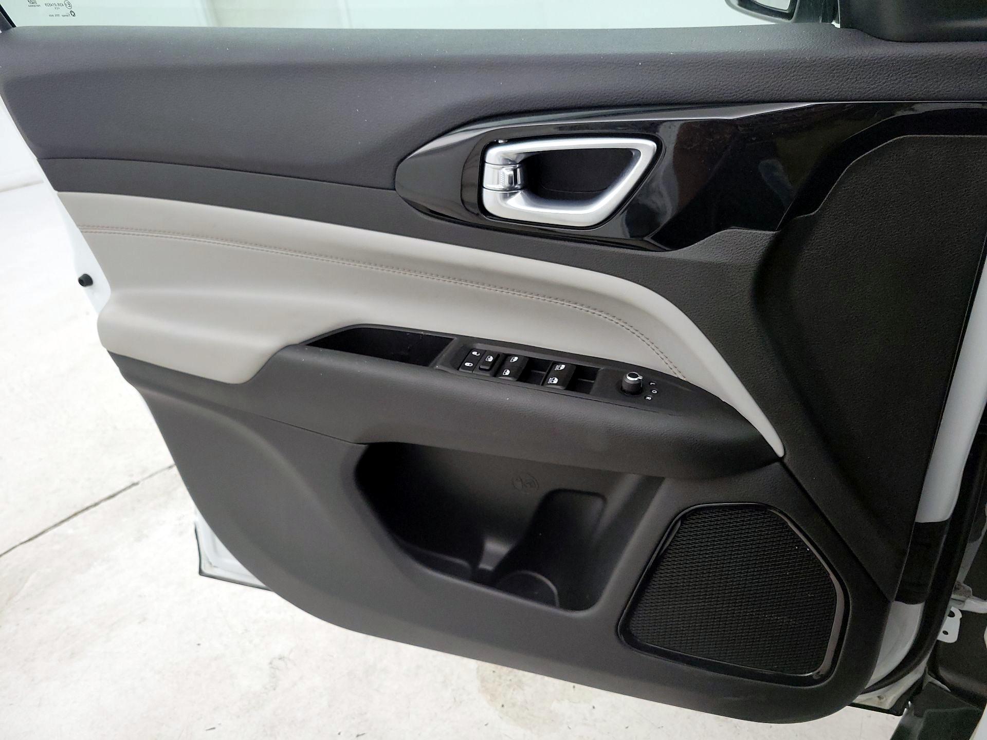 Thumbnail: 2025 Jeep Compass - 12