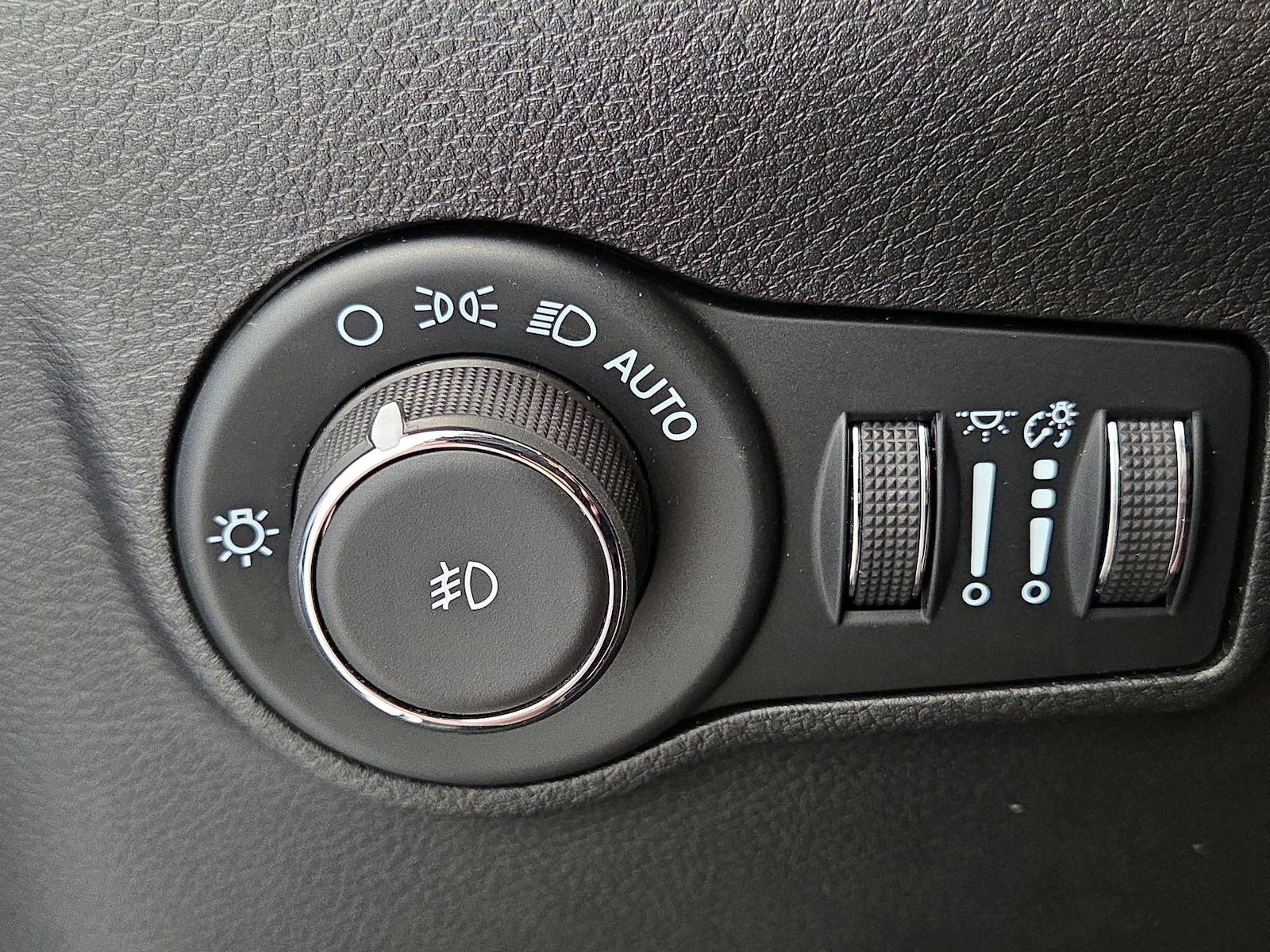 2025 Jeep Compass Trailhawk - Photo 14