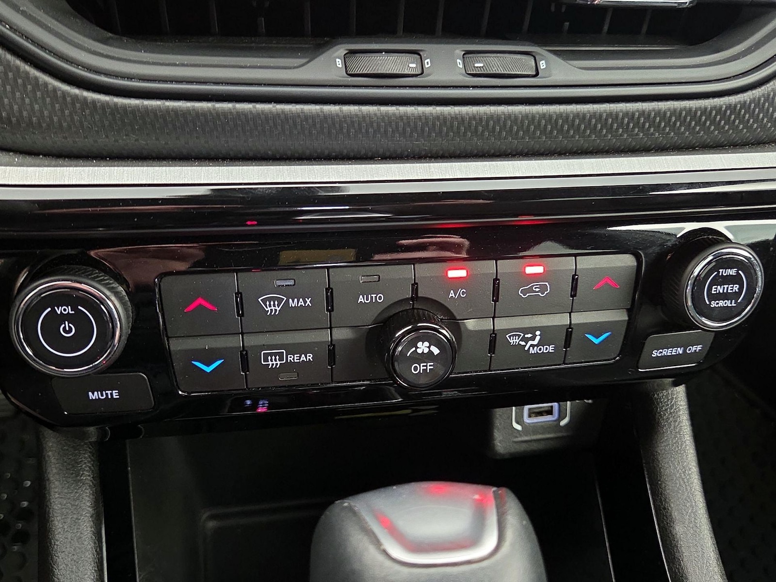 2025 Jeep Compass Trailhawk - Photo 17