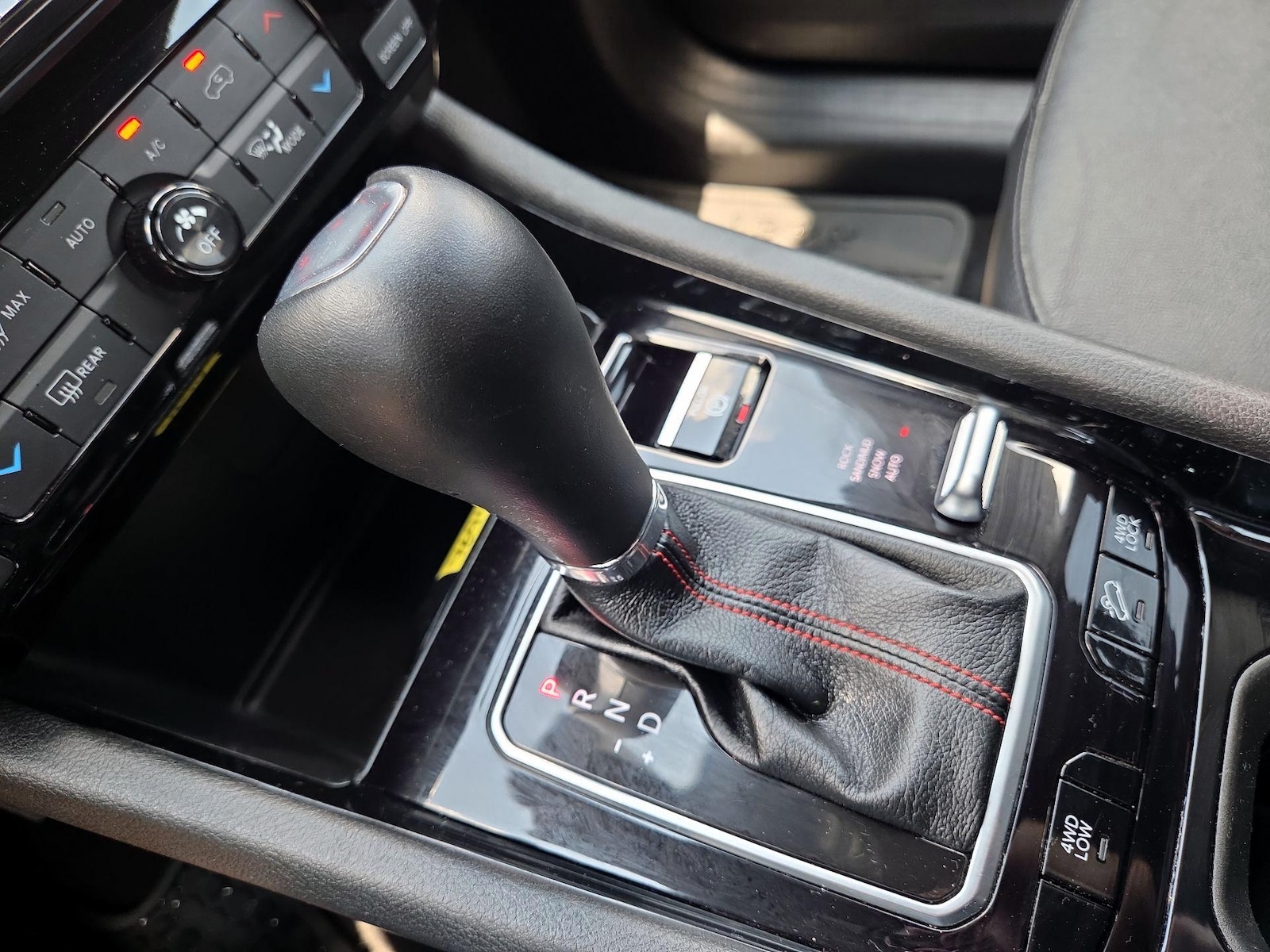 2025 Jeep Compass Trailhawk - Photo 18
