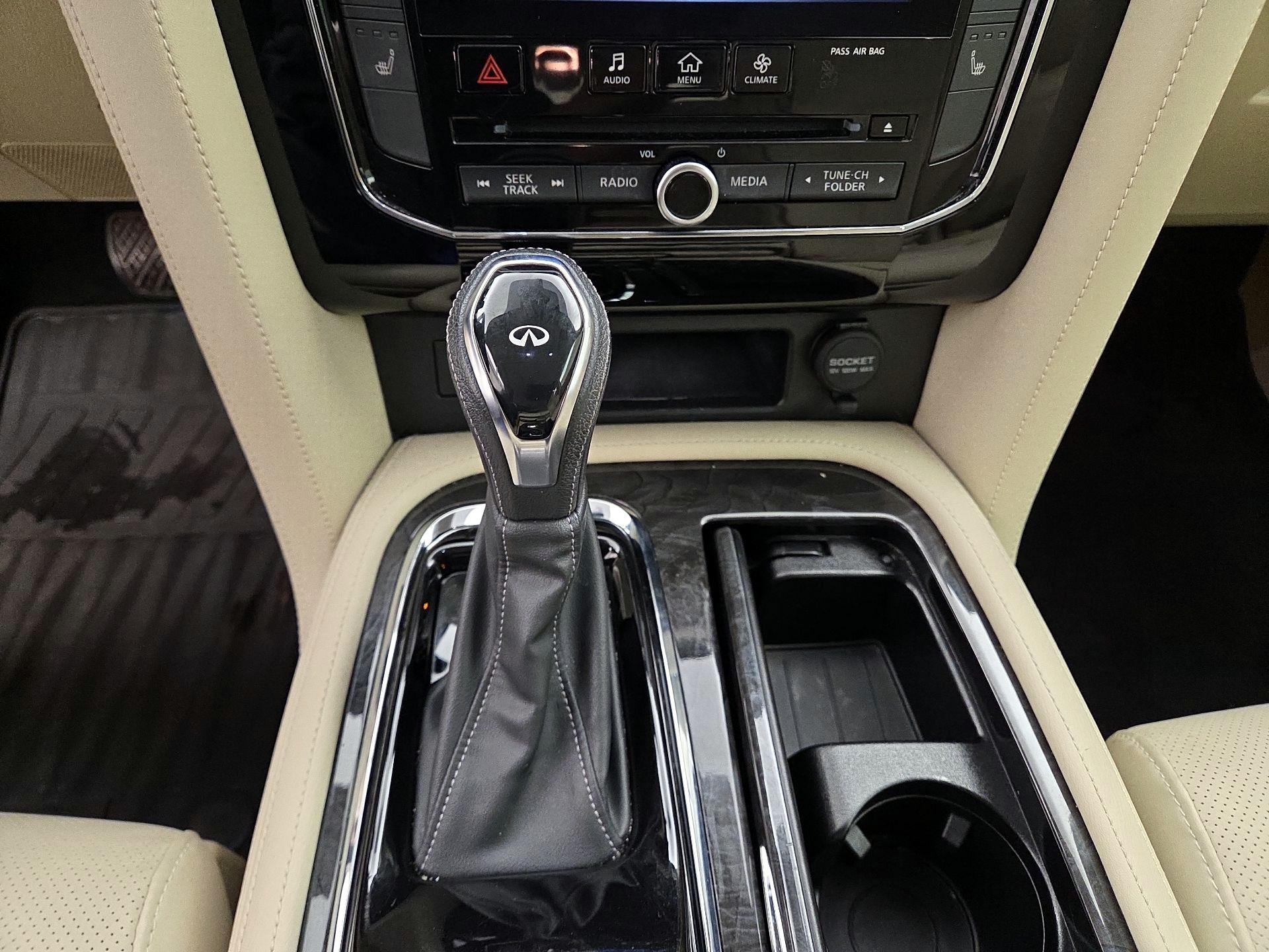 Thumbnail: 2021 INFINITI QX80 - 18