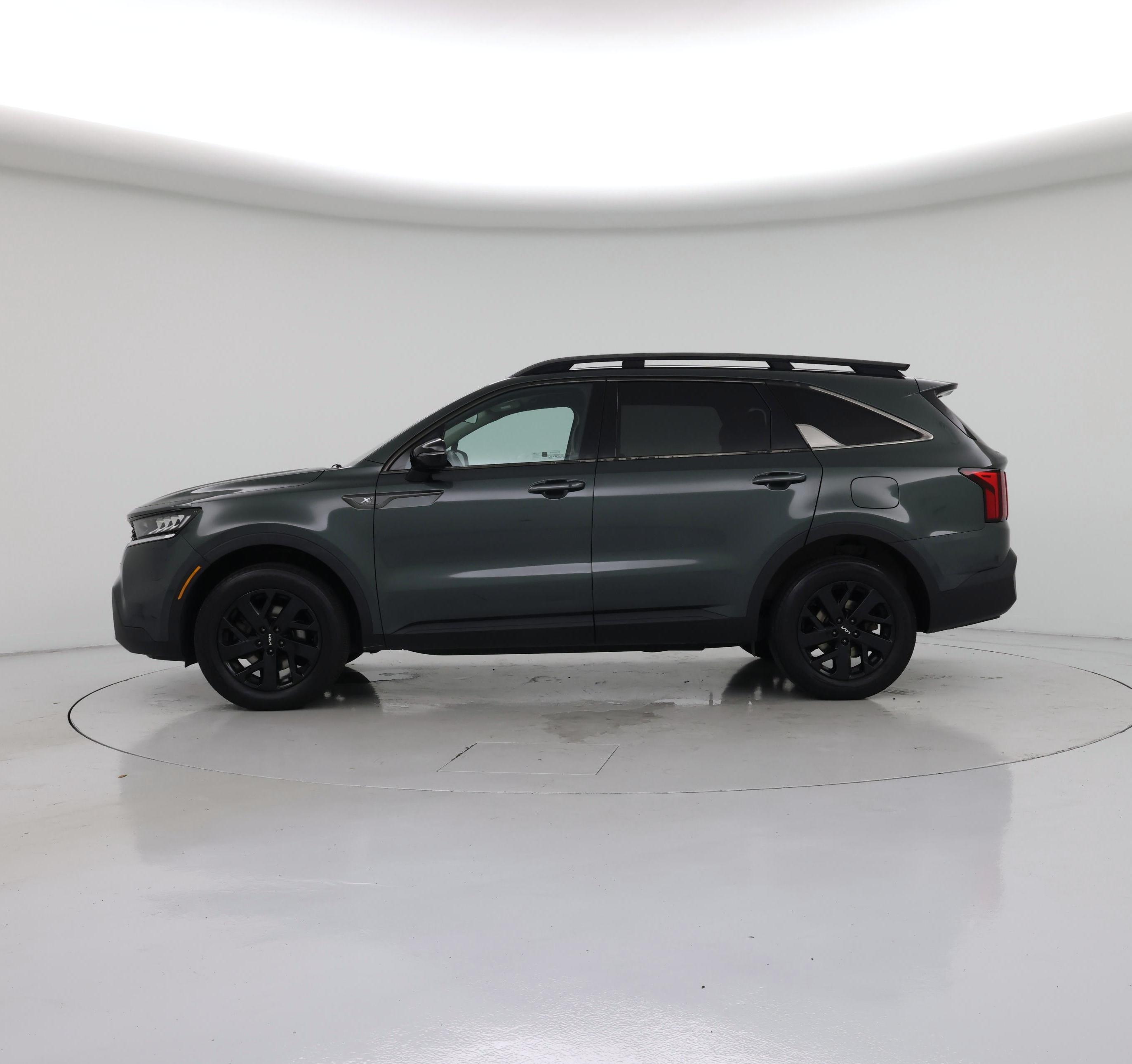 Thumbnail: 2022 Kia Sorento - 3