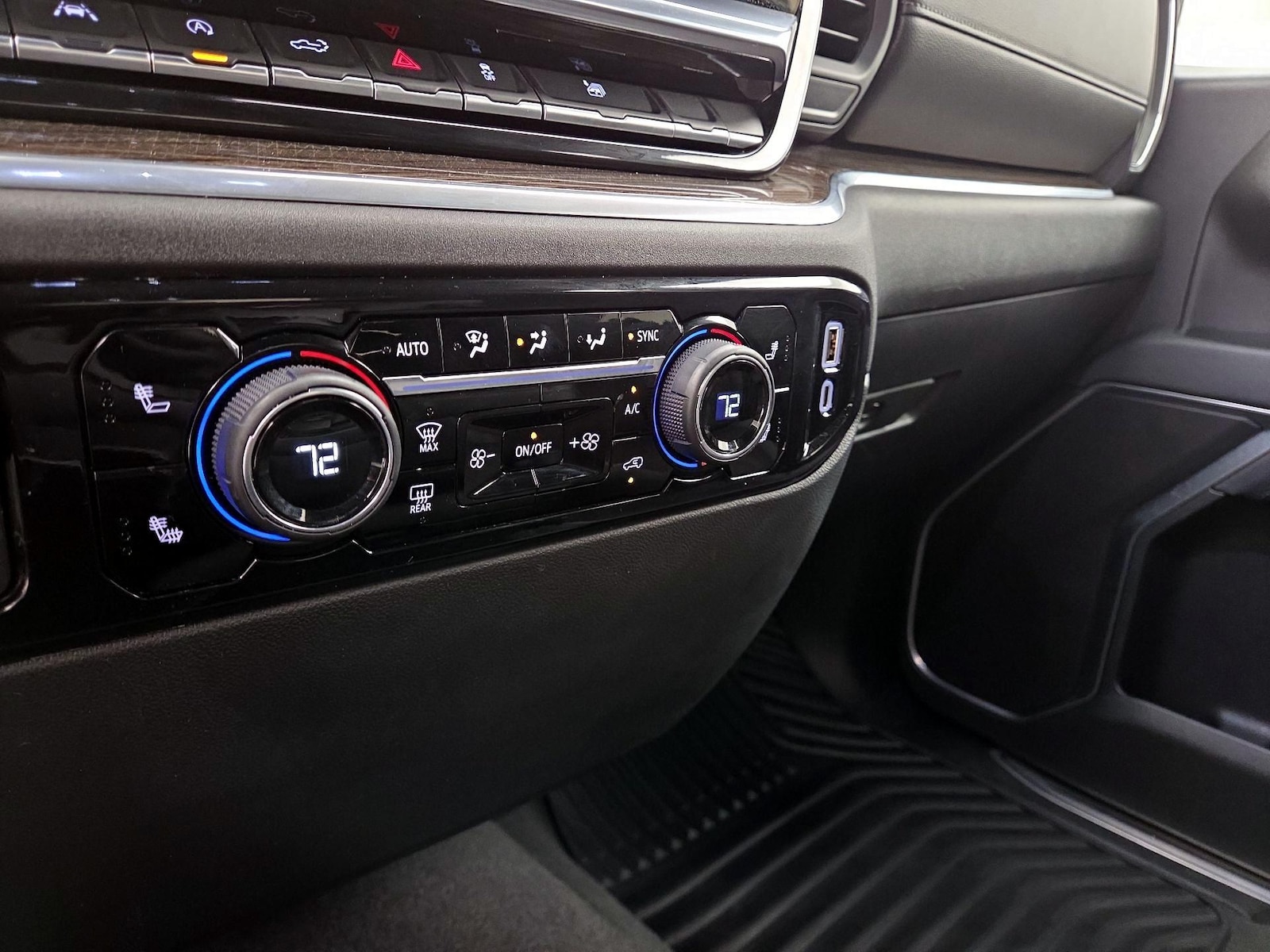 2026 Chevrolet Silverado 1500 RST - Photo 17