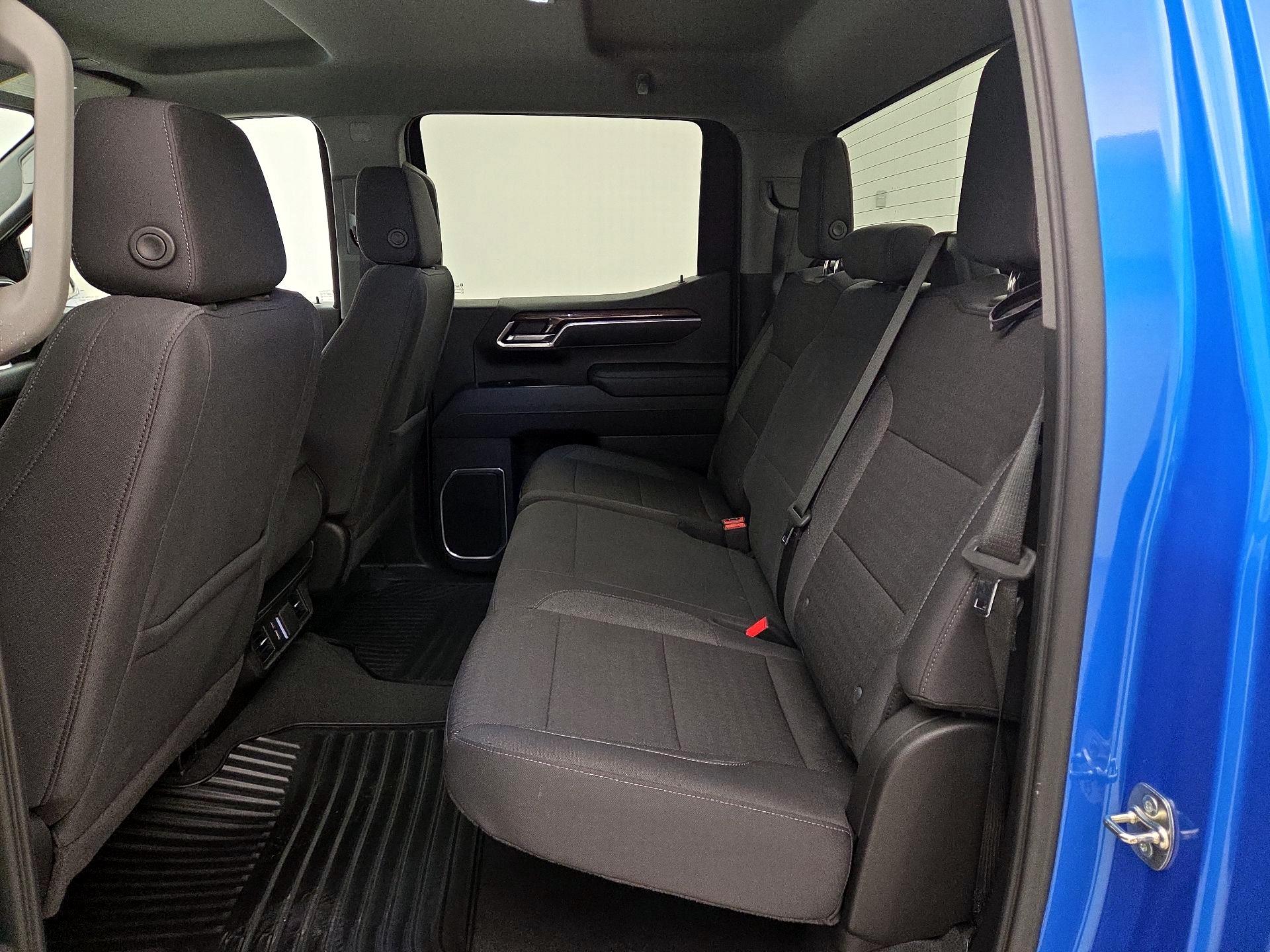 Thumbnail: 2026 Chevrolet Silverado 1500 - 19