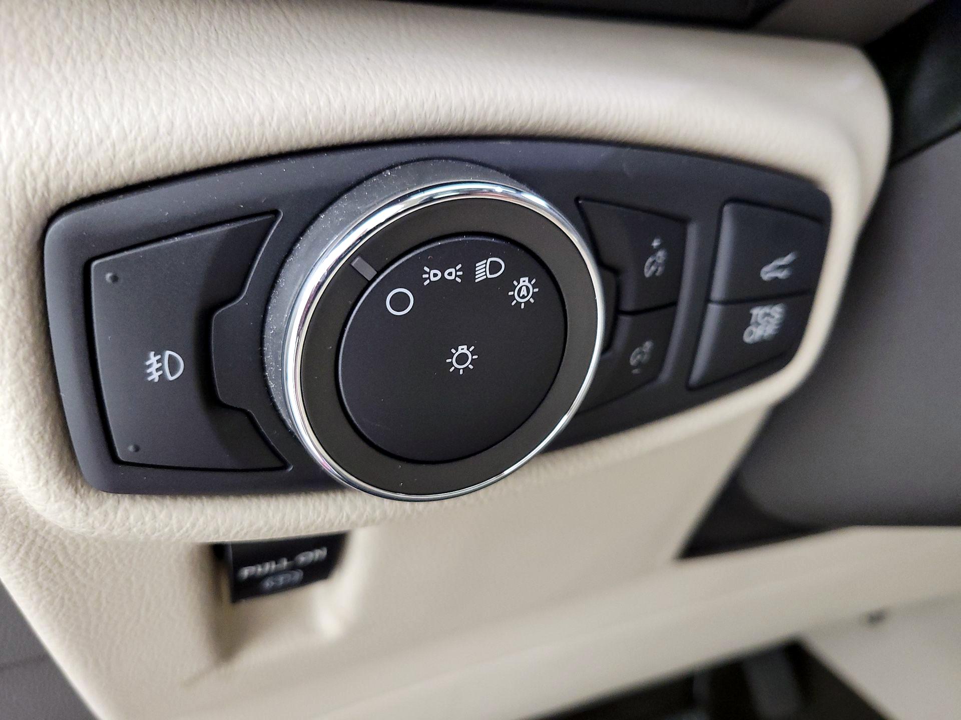 Thumbnail: 2020 Lincoln Nautilus - 13