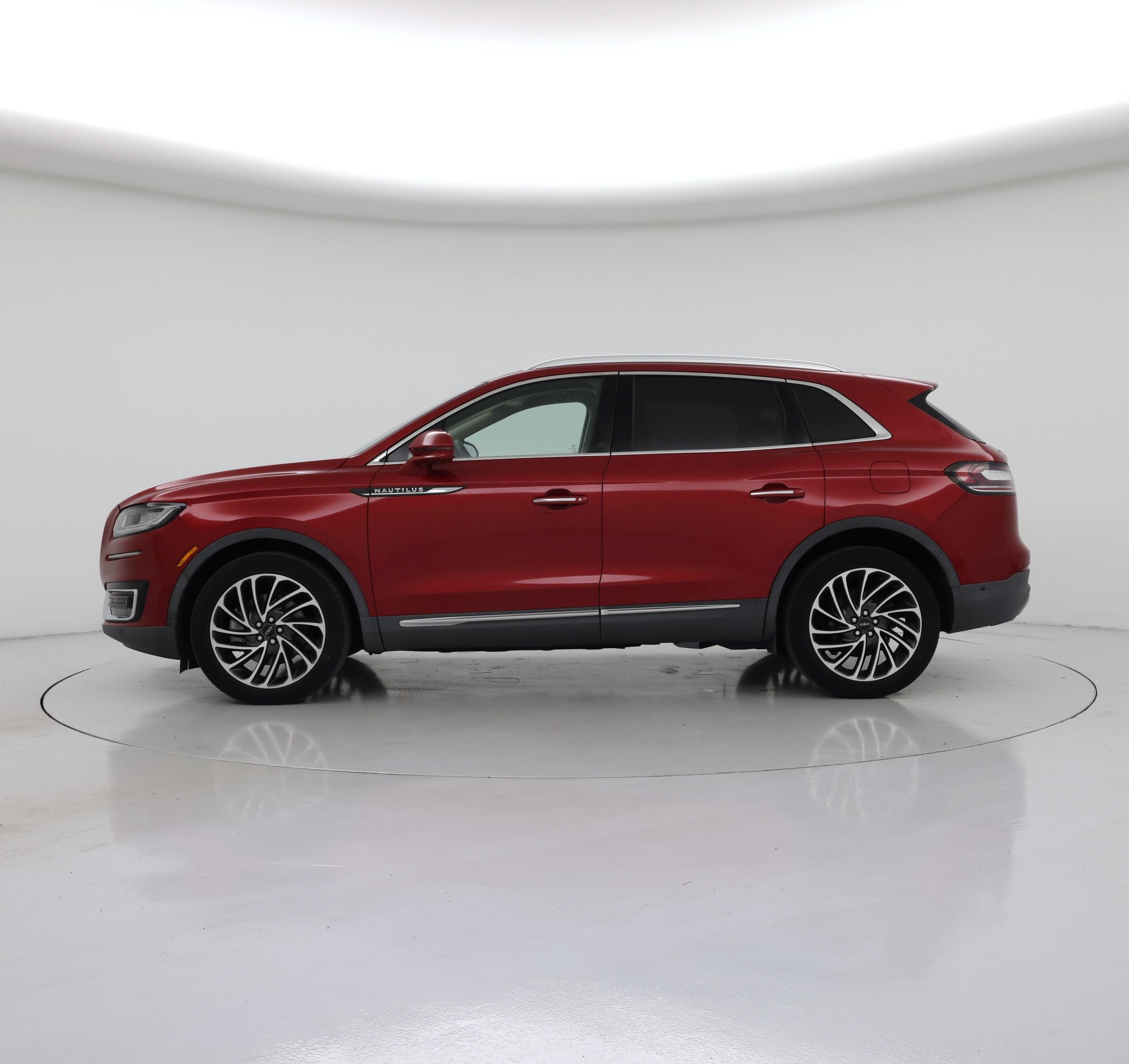 Thumbnail: 2020 Lincoln Nautilus - 3
