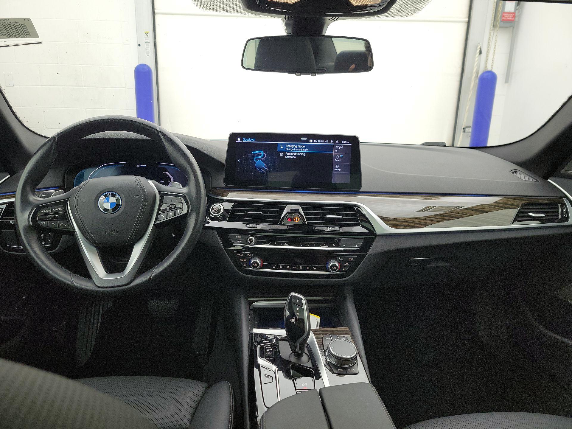 Thumbnail: 2023 BMW 5 Series - 9