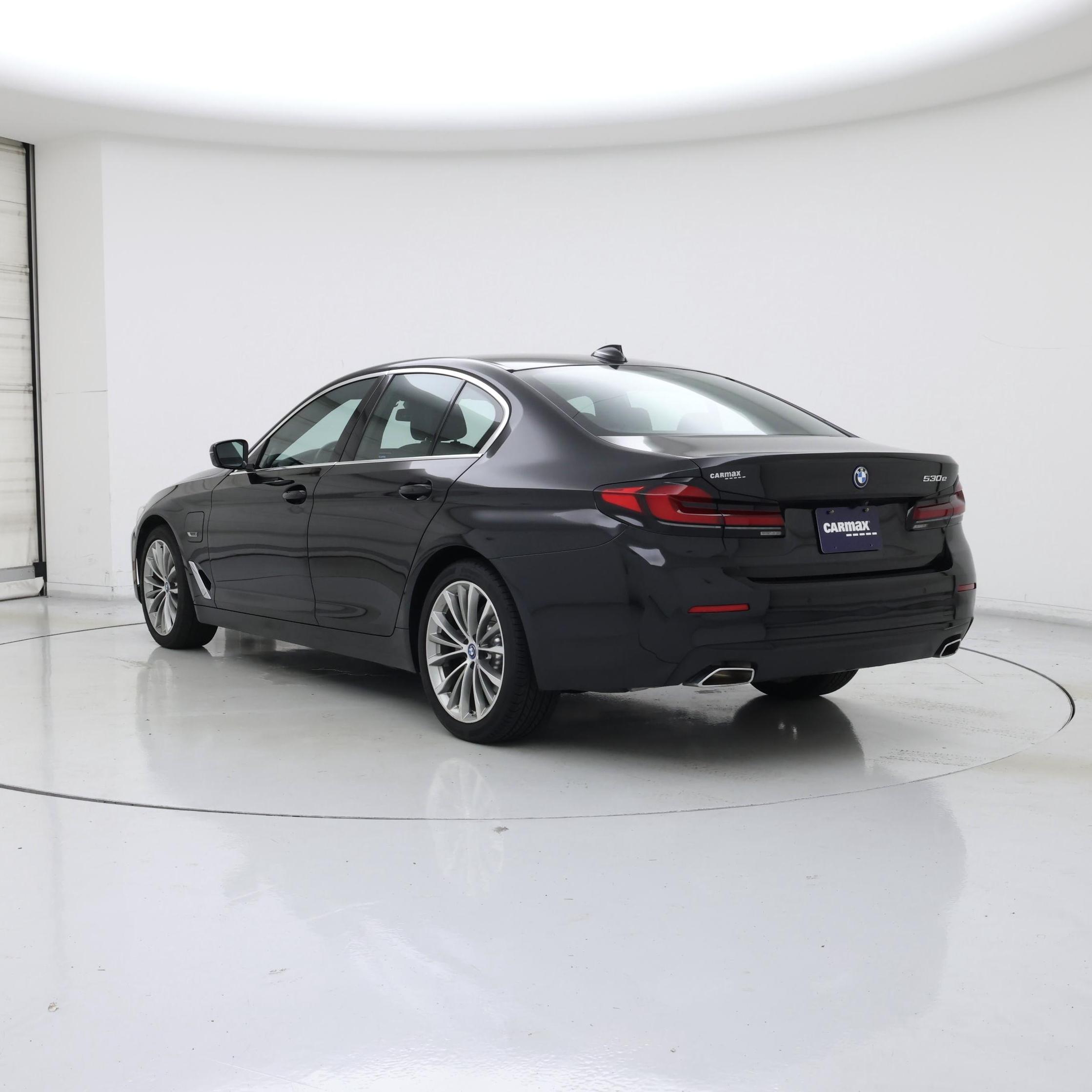 Thumbnail: 2023 BMW 5 Series - 2