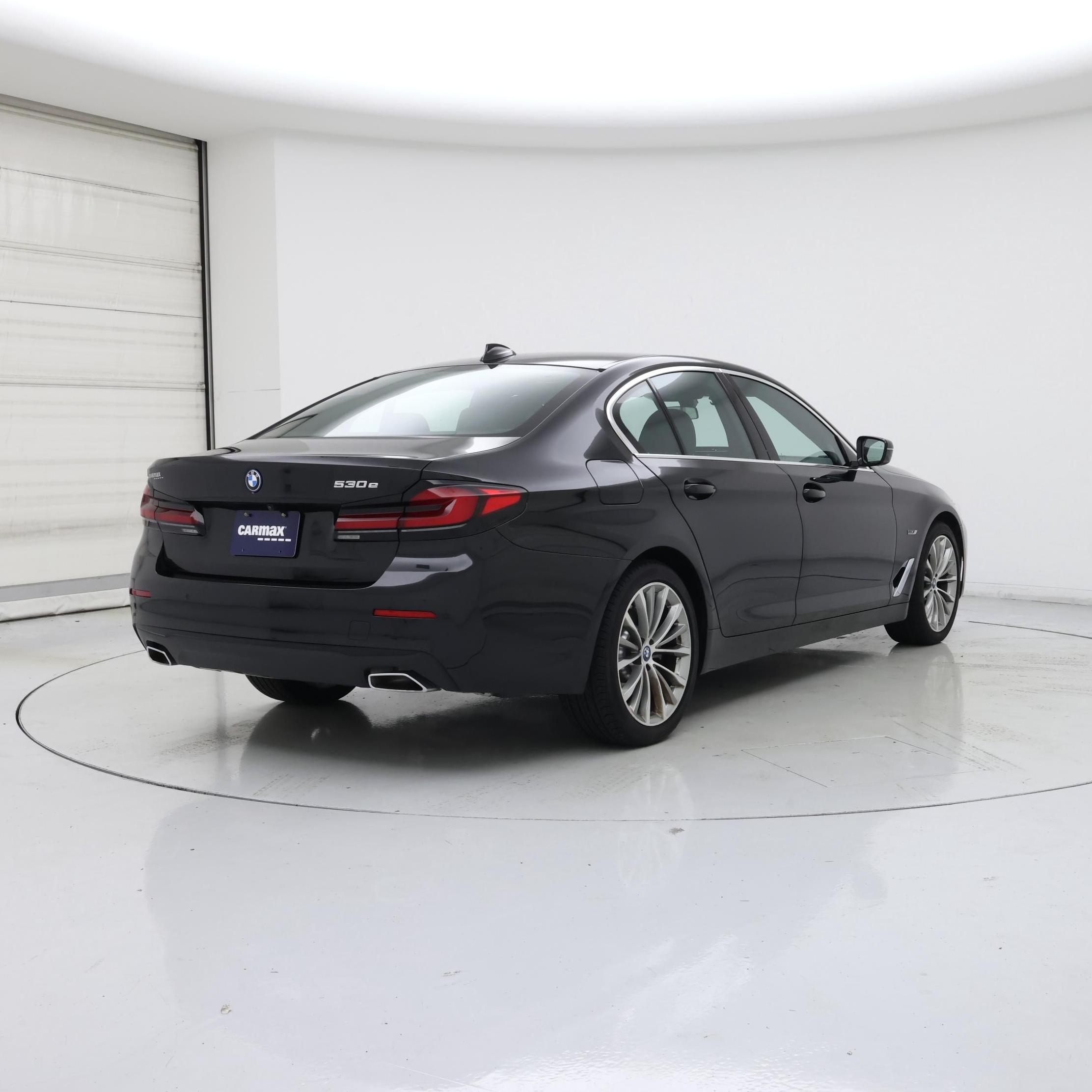 Thumbnail: 2023 BMW 5 Series - 8