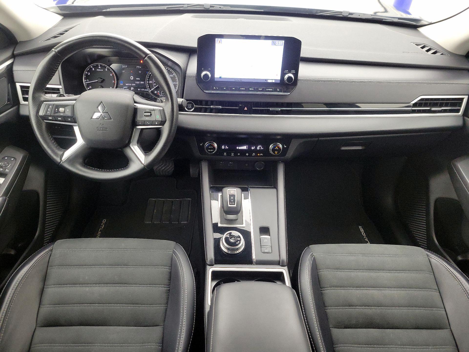Thumbnail: 2024 Mitsubishi Outlander - 9