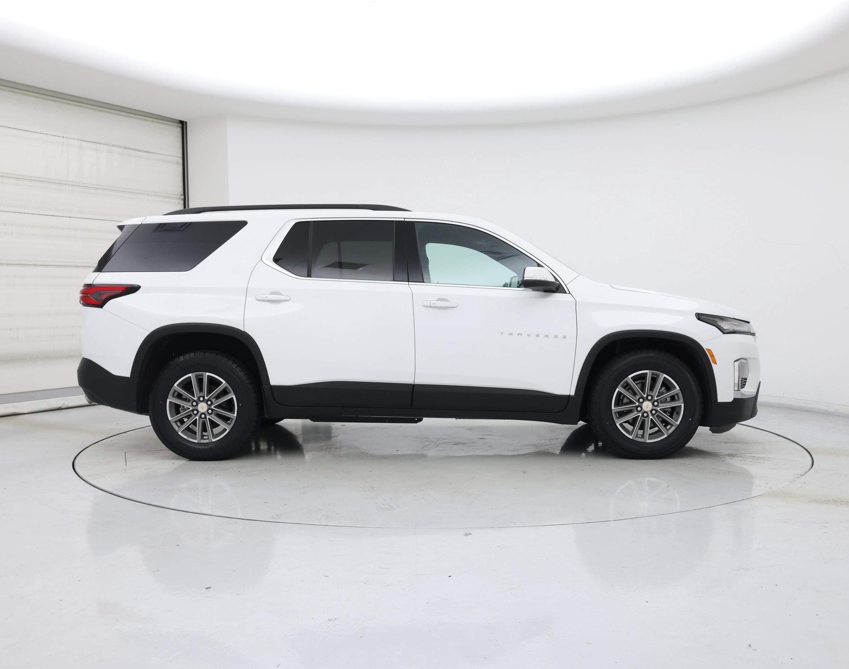 Thumbnail: 2023 Chevrolet Traverse - 7