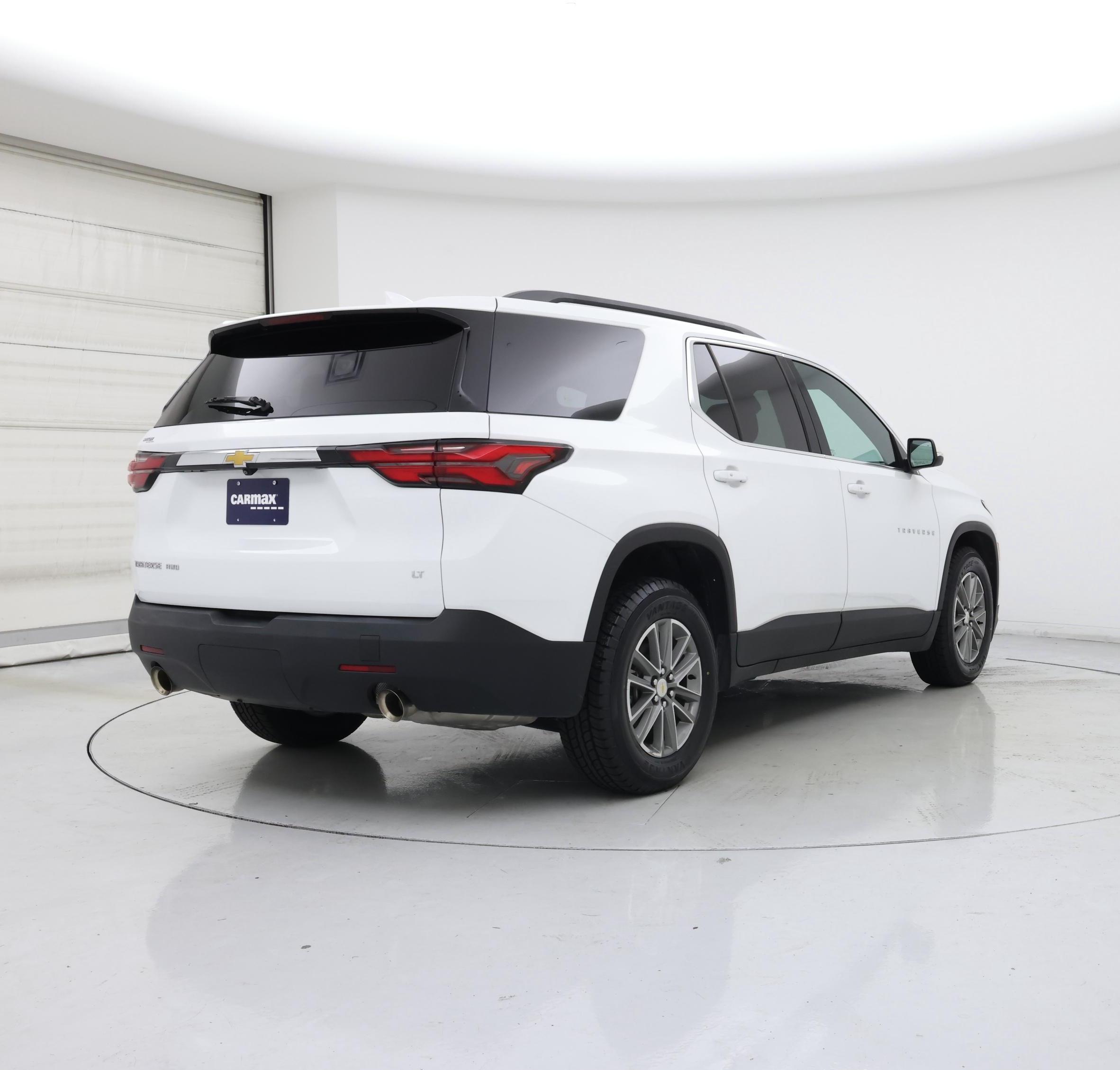 Thumbnail: 2023 Chevrolet Traverse - 8