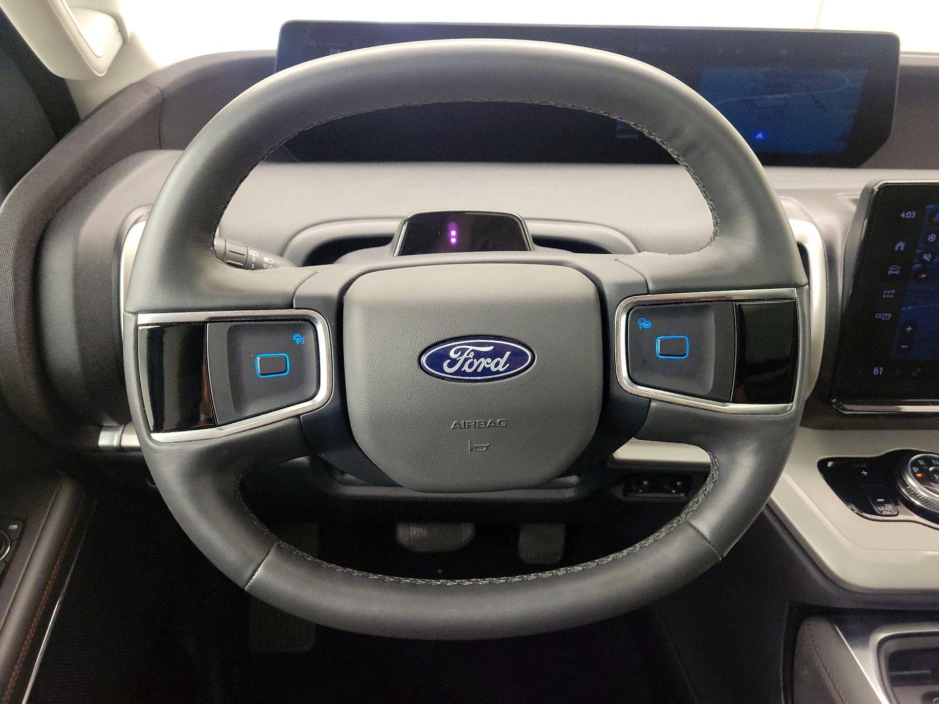 Thumbnail: 2025 Ford Expedition - 10