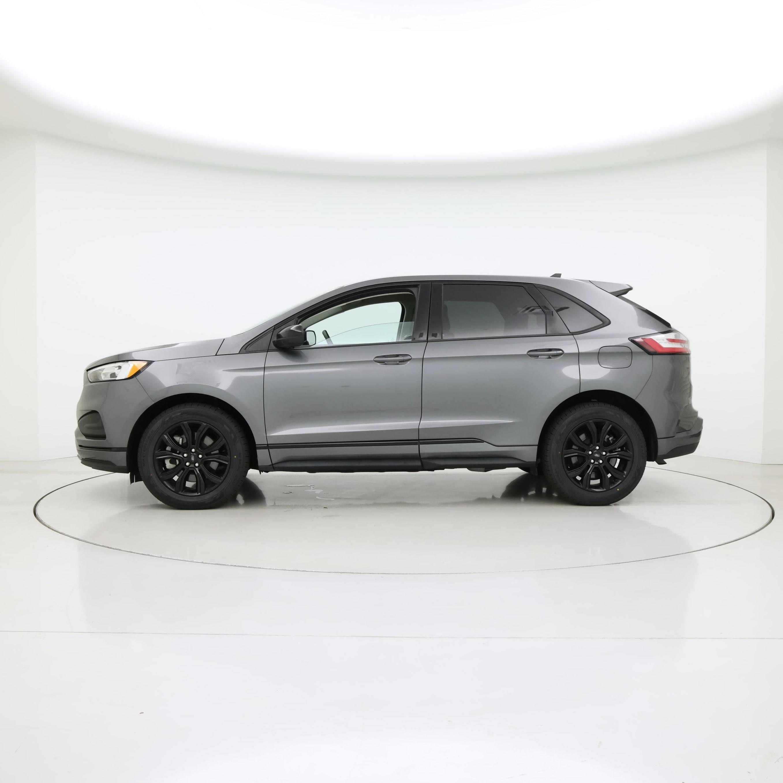 Thumbnail: 2023 Ford Edge - 3