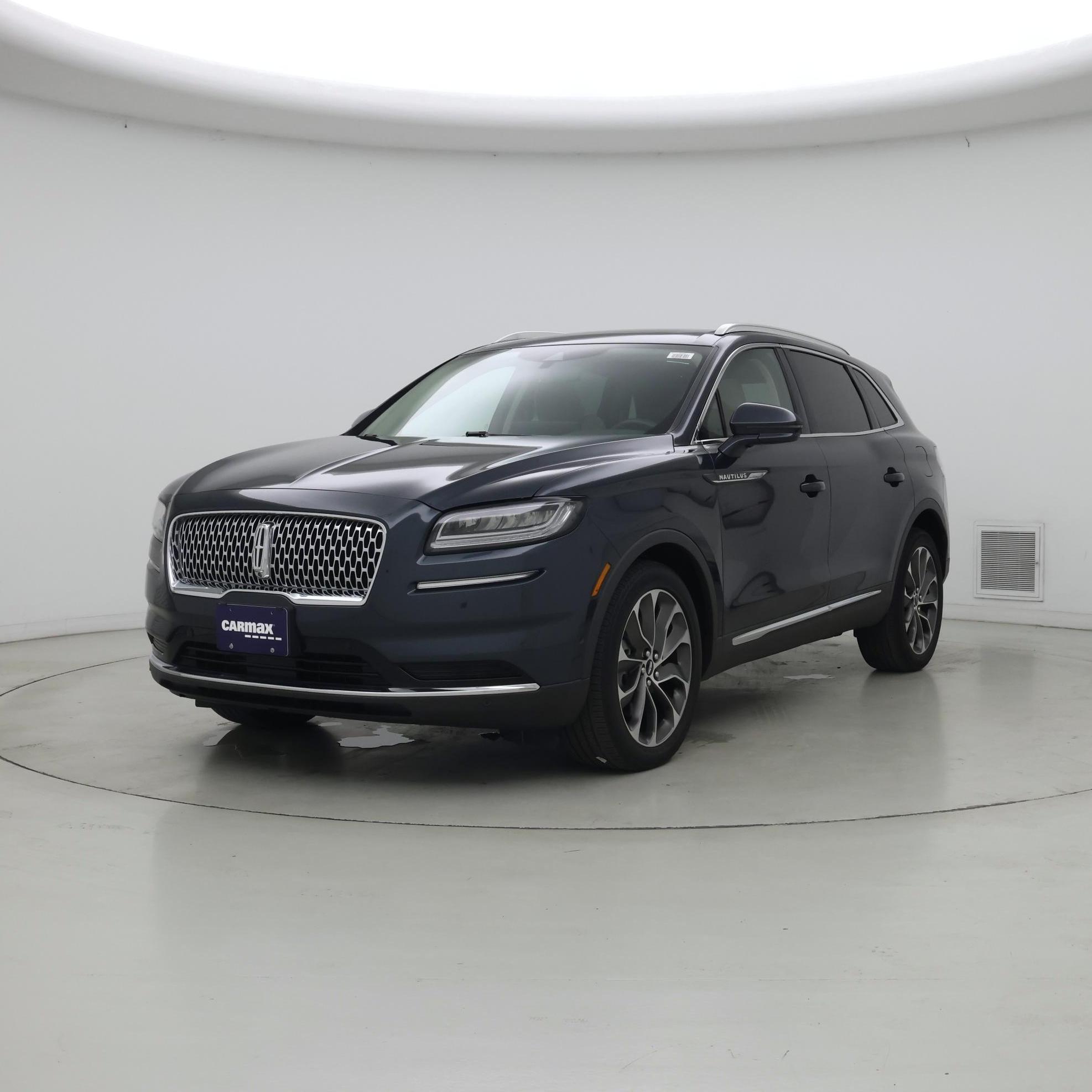 Thumbnail: 2023 Lincoln Nautilus - 4