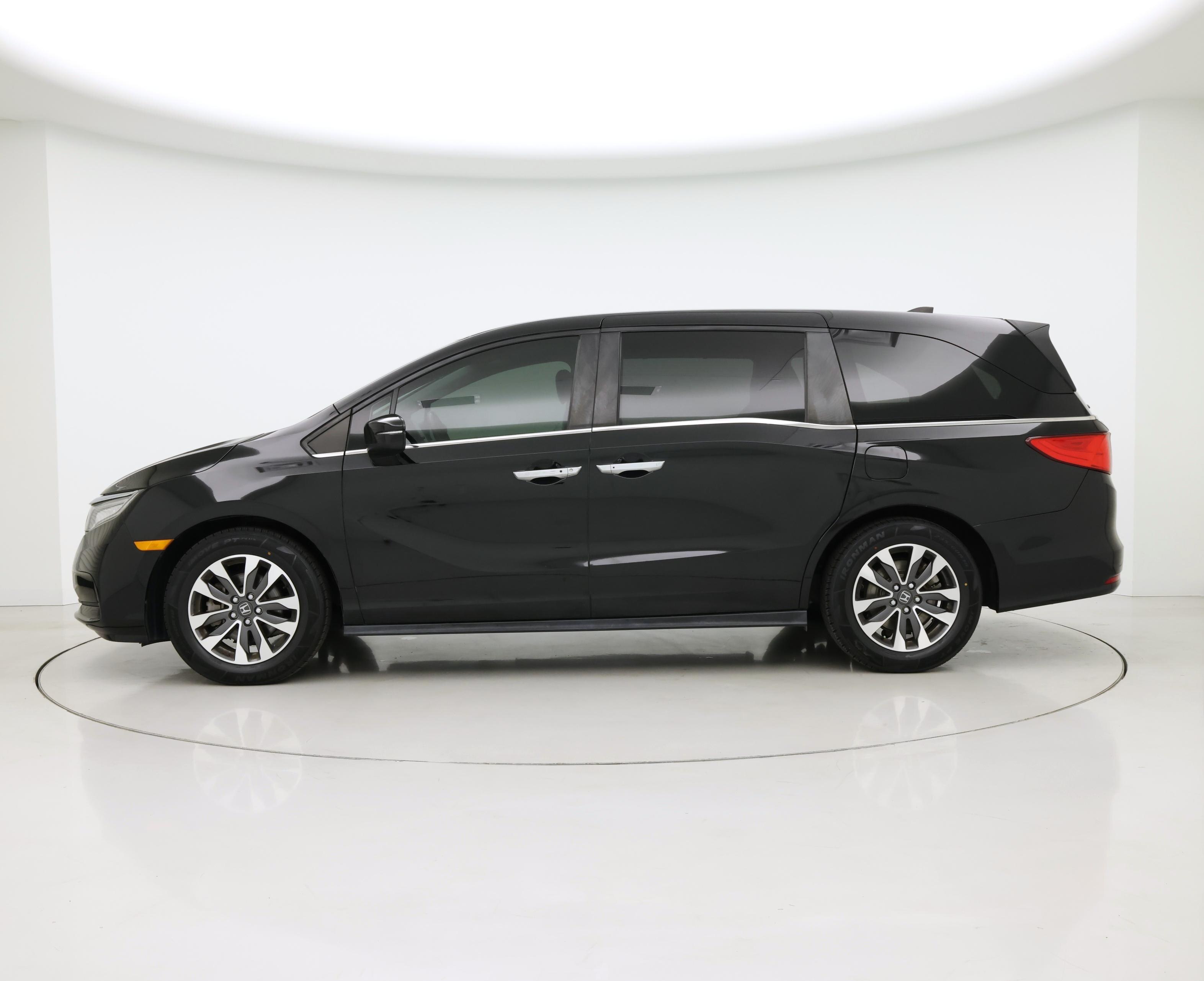 Thumbnail: 2023 Honda Odyssey - 3