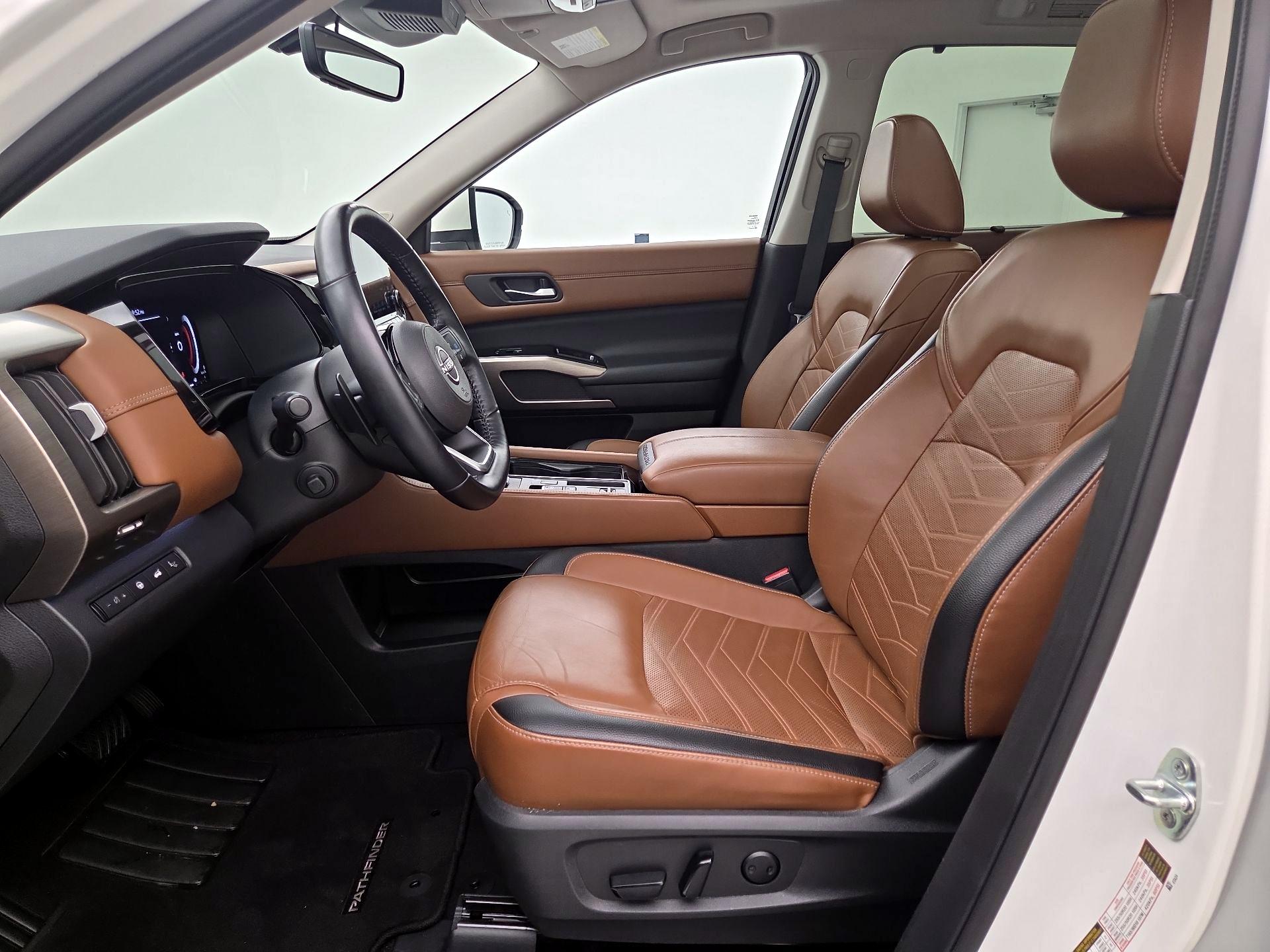 Thumbnail: 2023 Nissan Pathfinder - 11