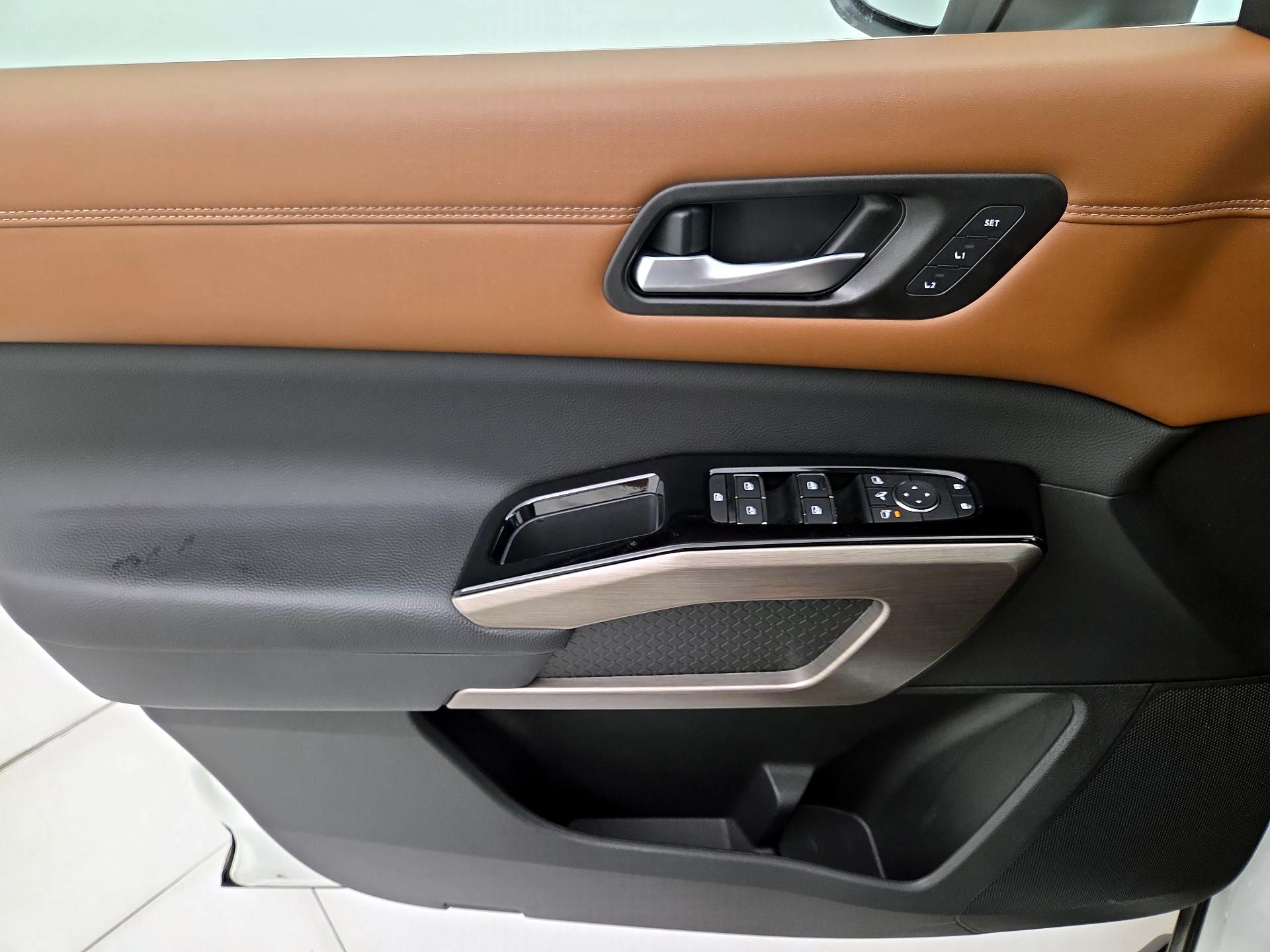 Thumbnail: 2023 Nissan Pathfinder - 12