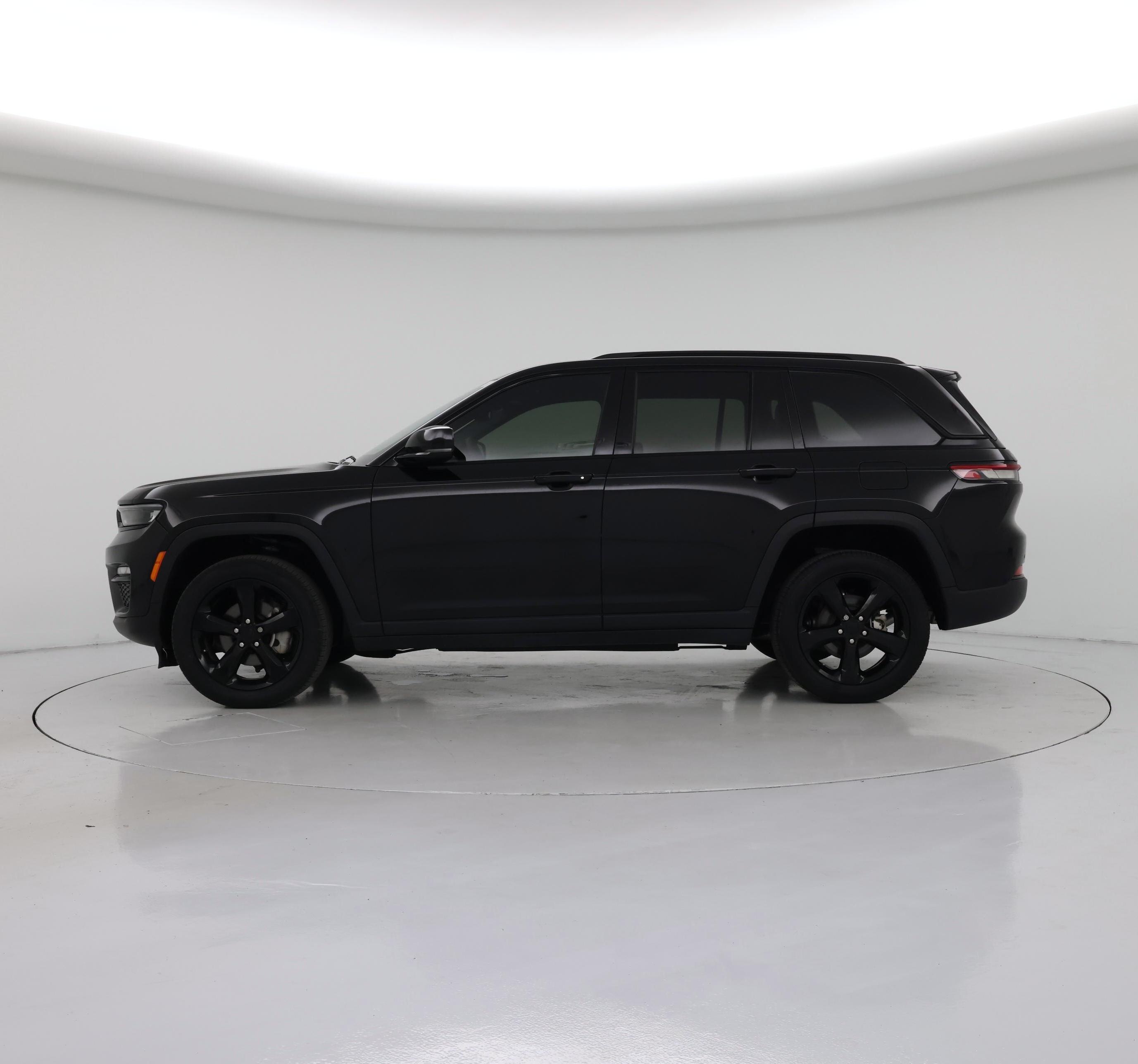 Thumbnail: 2024 Jeep Grand Cherokee - 3