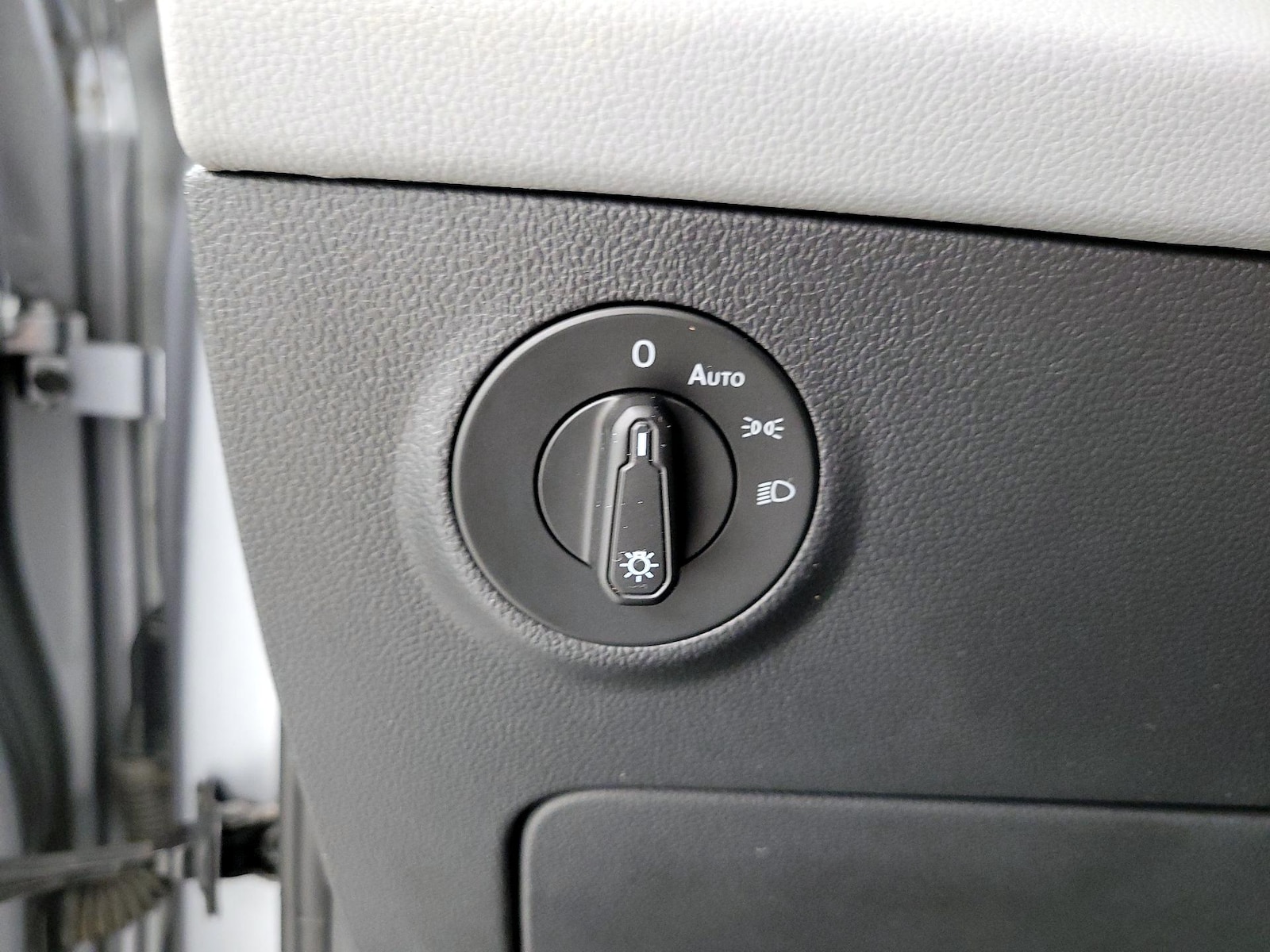 2022 Volkswagen Taos SE - Photo 14