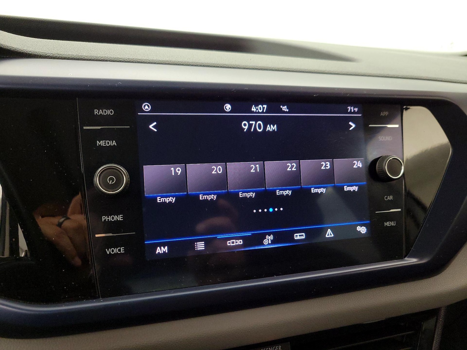 2022 Volkswagen Taos SE - Photo 16