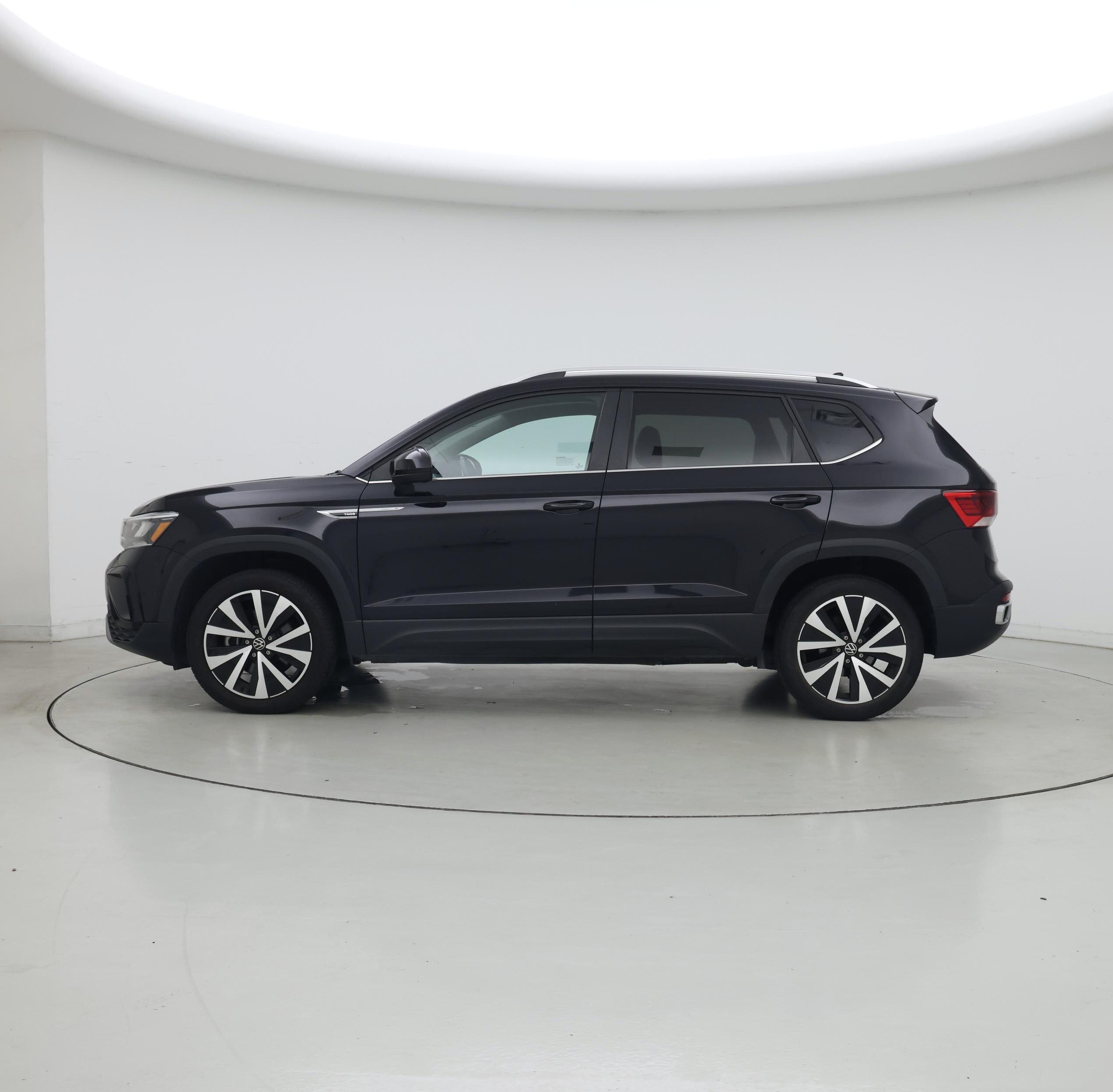 Thumbnail: 2024 Volkswagen Taos - 3
