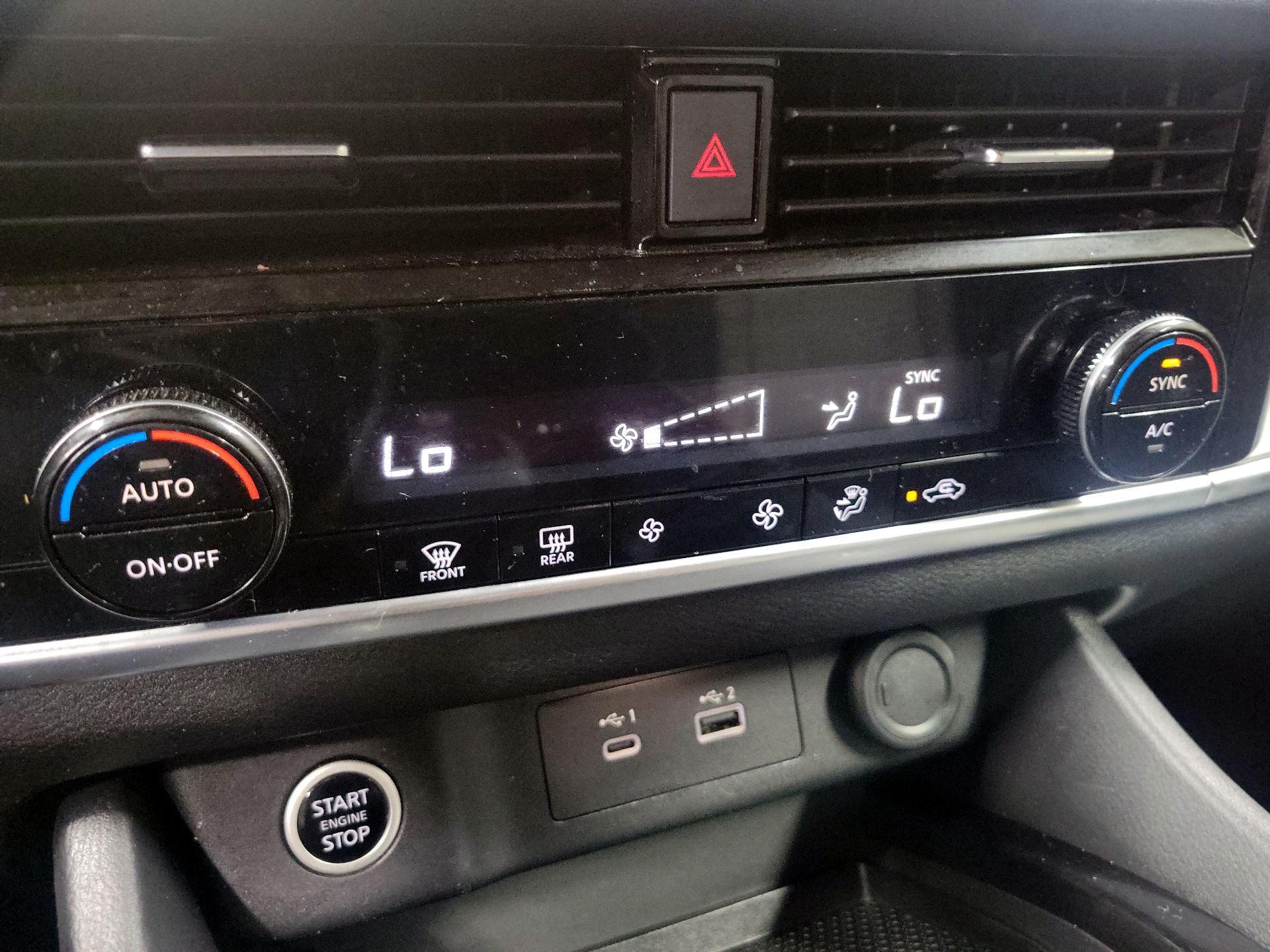 Thumbnail: 2021 Nissan Rogue - 16