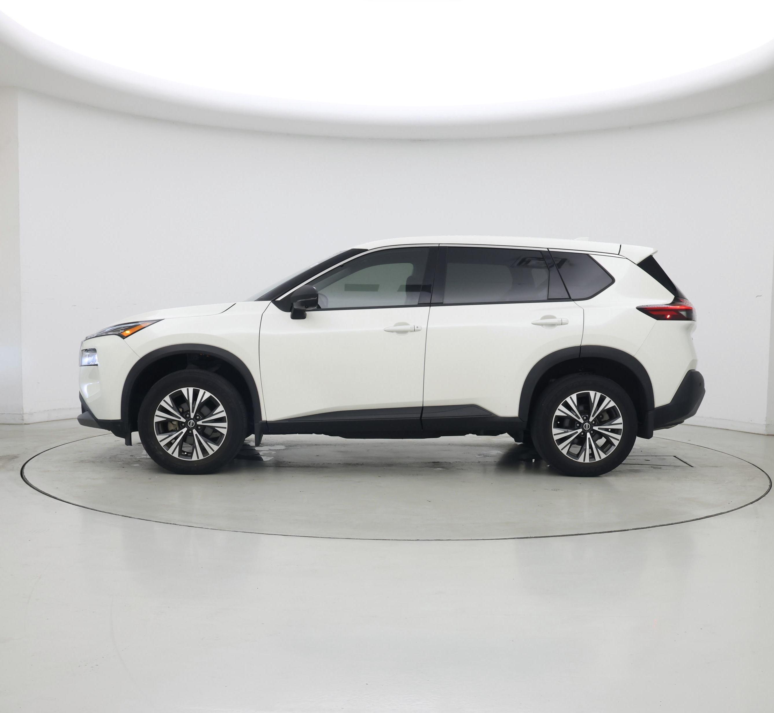 Thumbnail: 2021 Nissan Rogue - 3