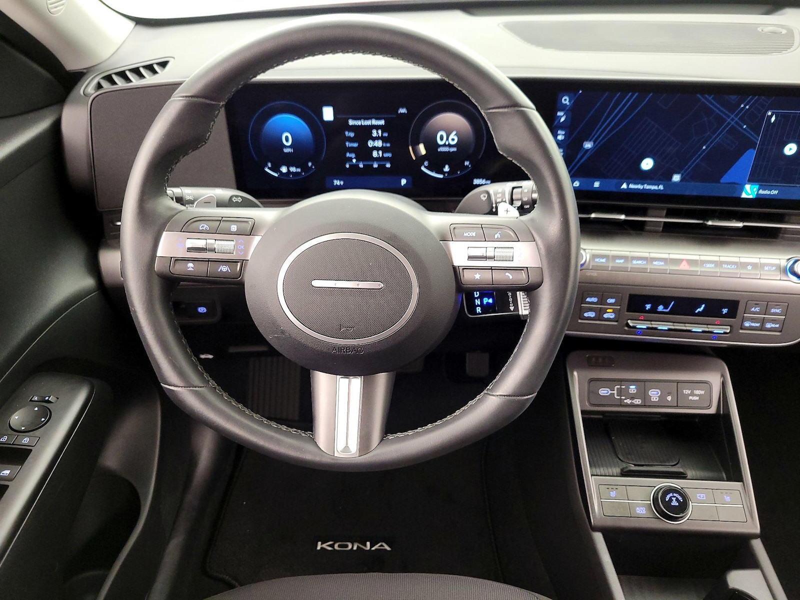2025 Hyundai Kona SEL Convenience - Photo 11