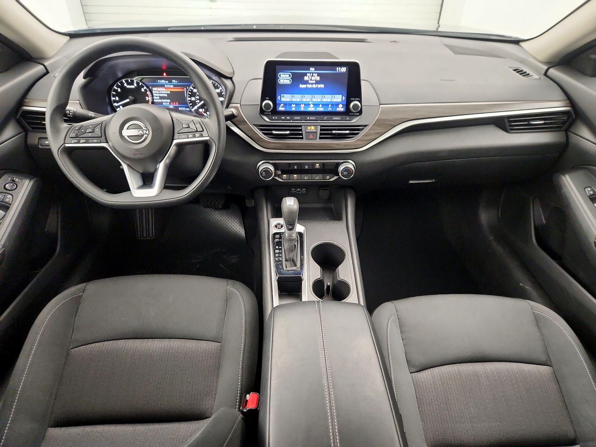 Thumbnail: 2025 Nissan Altima - 9
