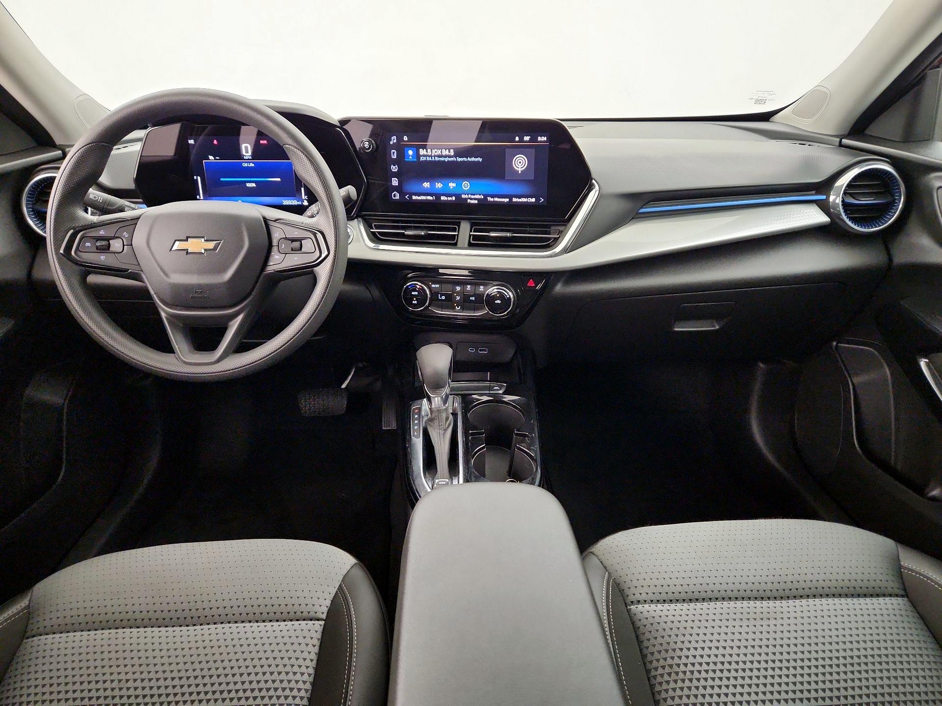 Thumbnail: 2025 Chevrolet Trax - 9