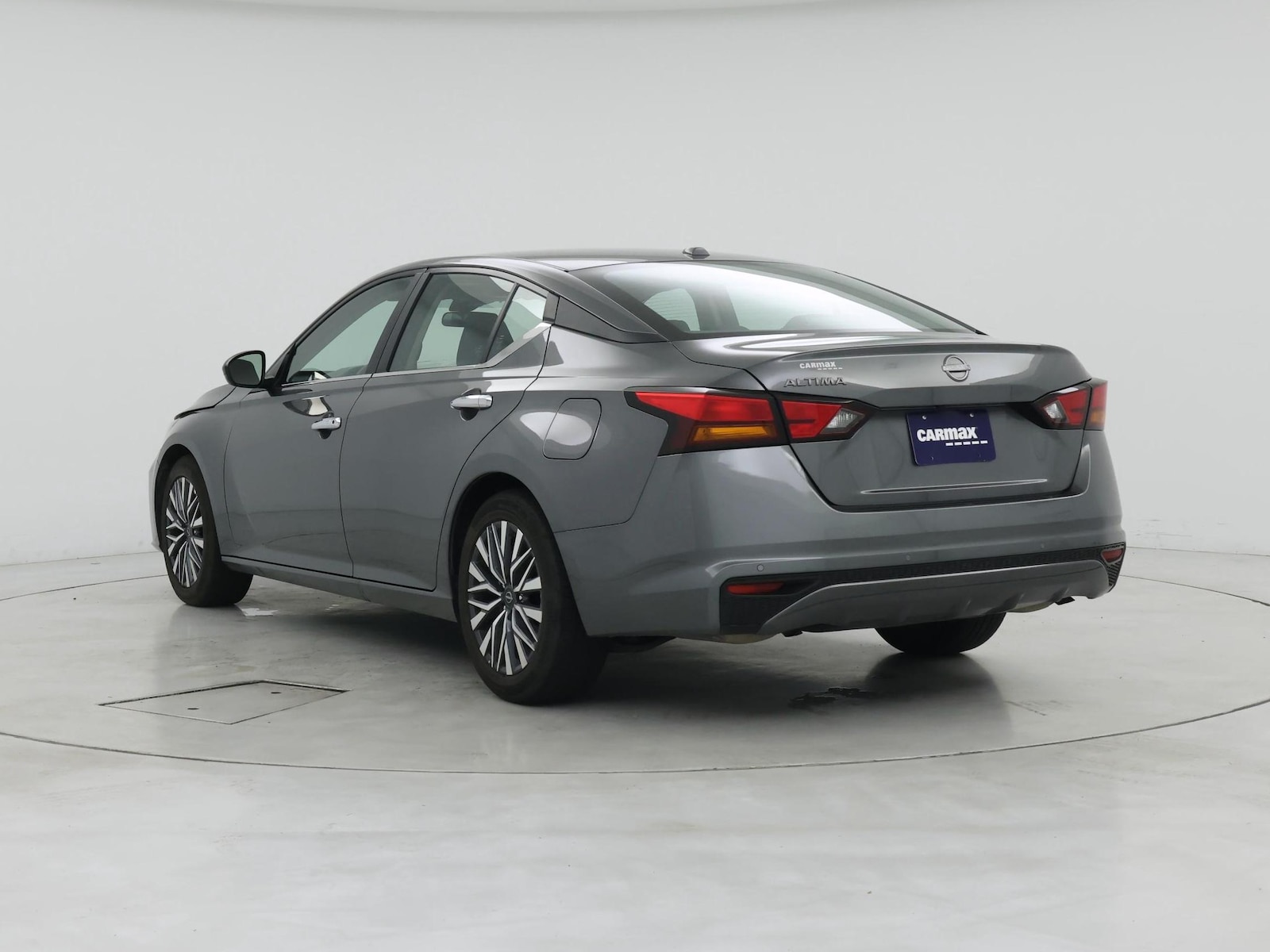 2025 Nissan Altima SV - Photo 3