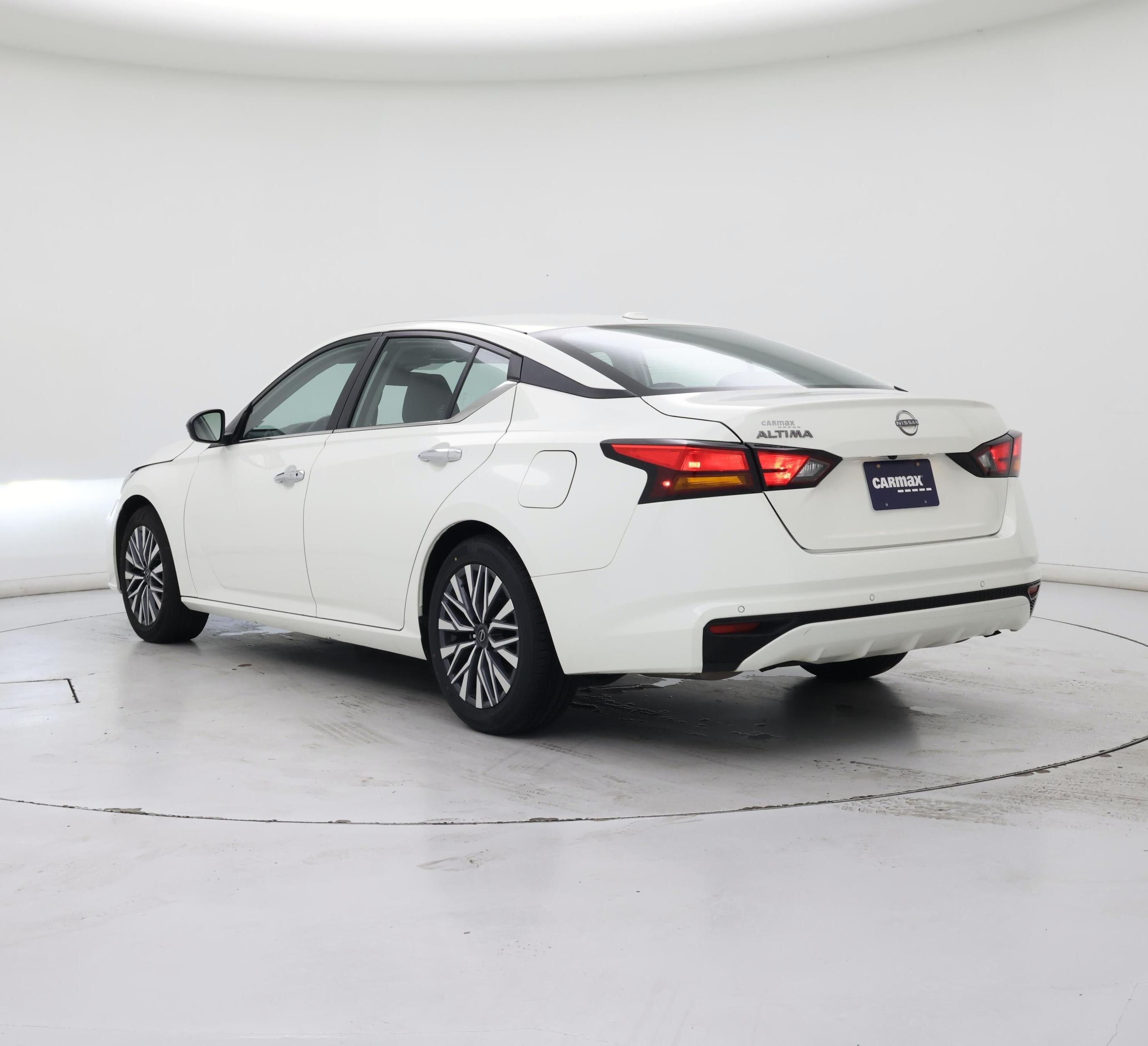 Thumbnail: 2025 Nissan Altima - 2